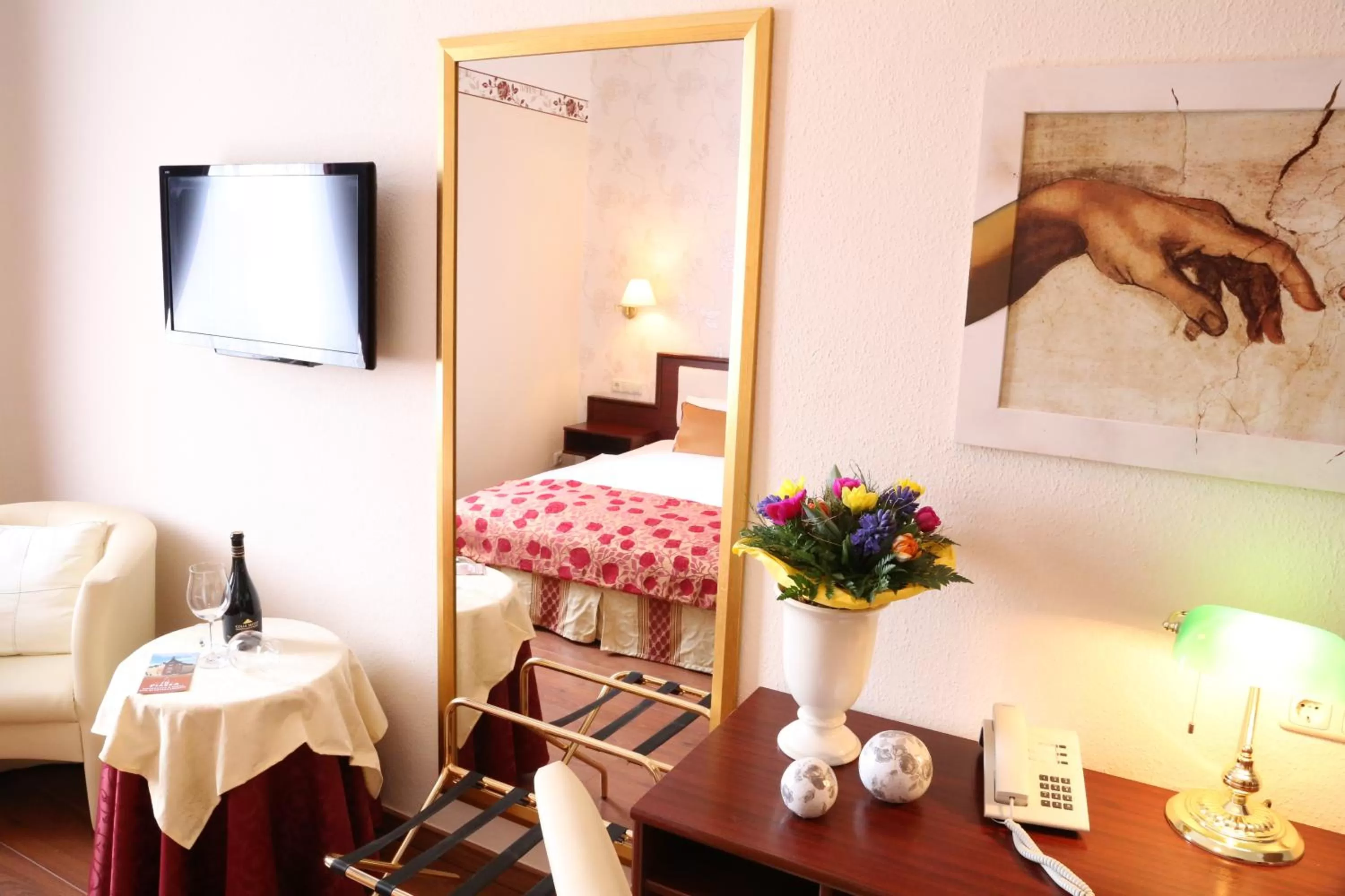 Photo of the whole room, Bed in In Piazza