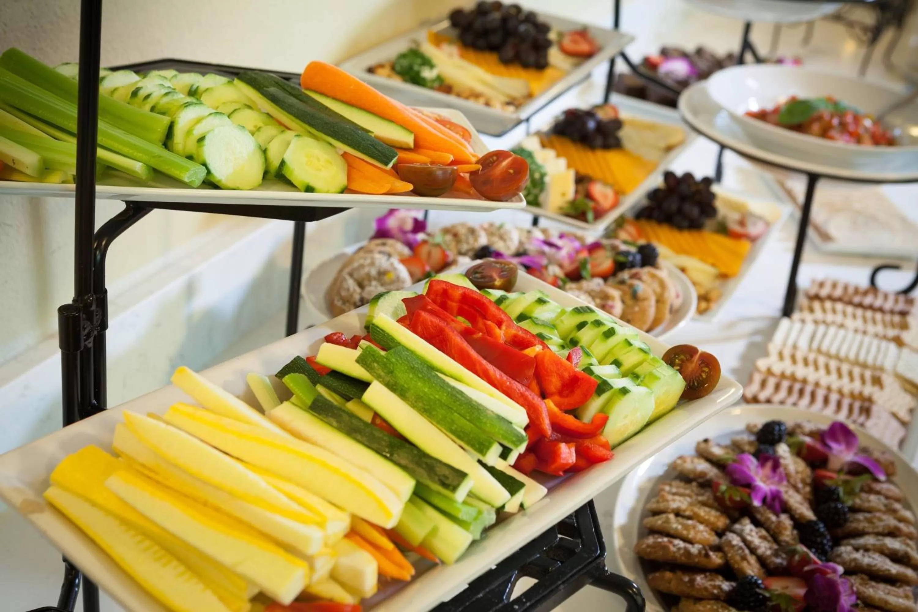 Lounge or bar in Marriott Savannah Riverfront