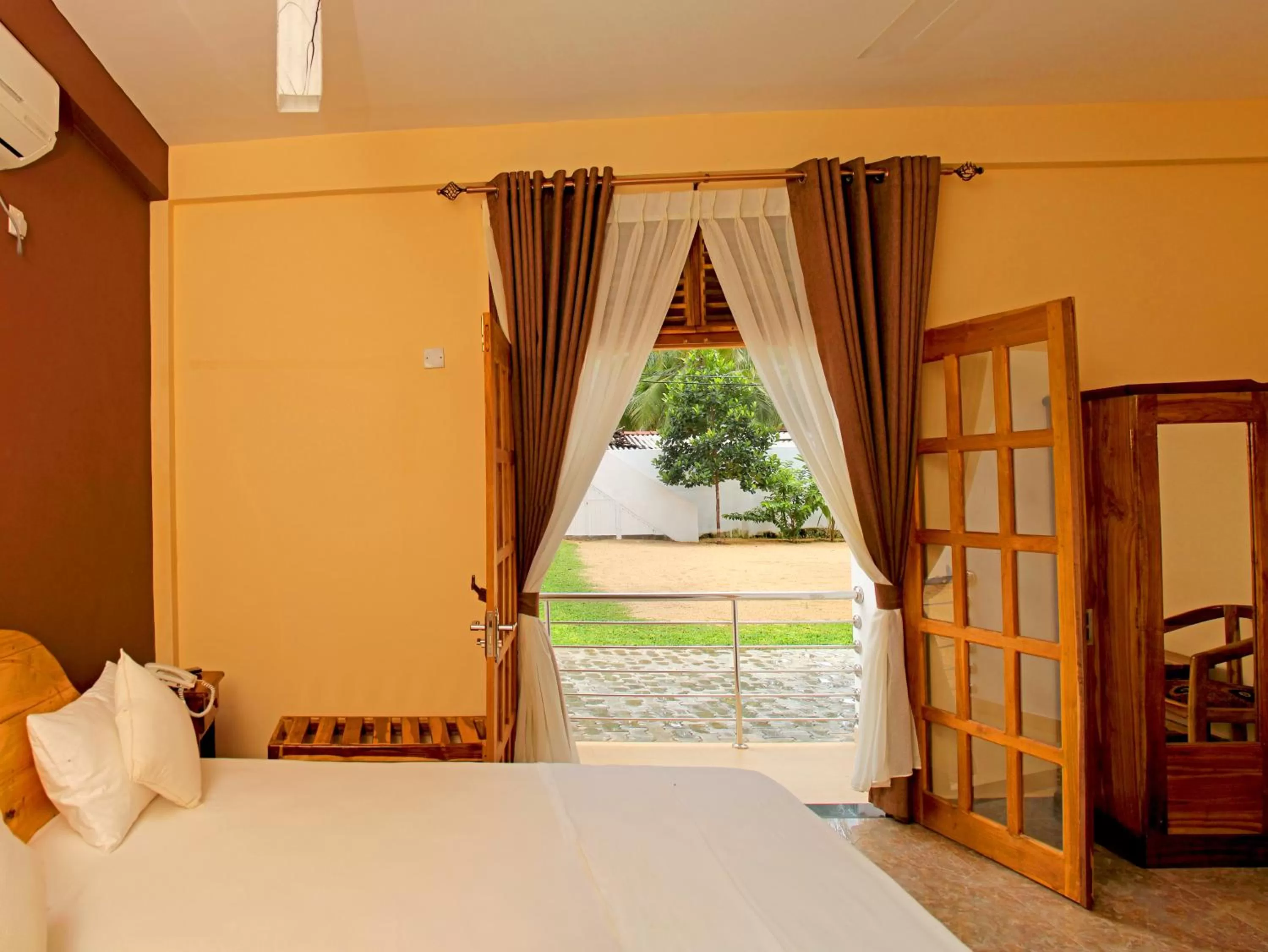 Day, Bed in Bluewater Beach Resort