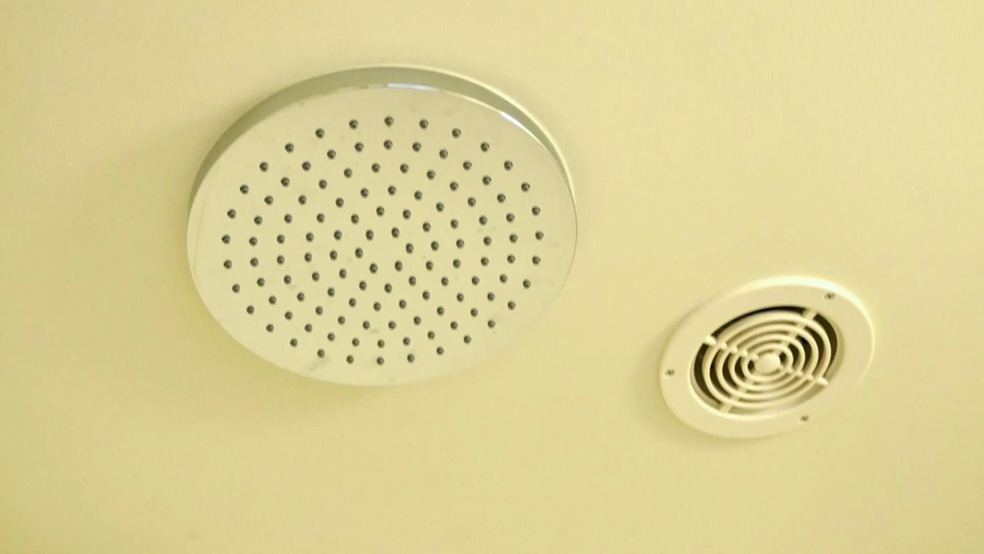 Bathroom in Toyoko Inn Osaka Nippombashi Bunraku Gekijo Mae