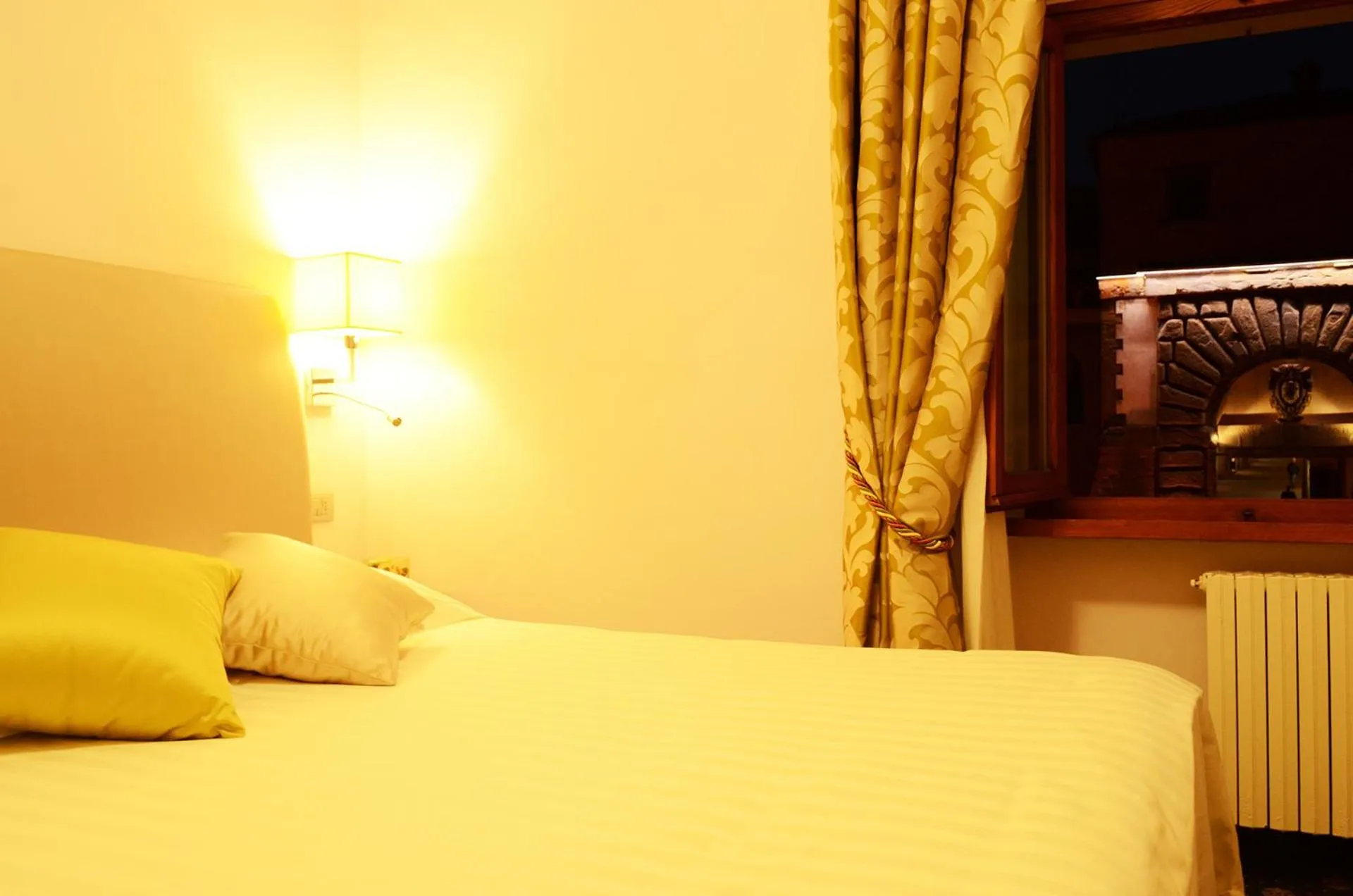 View (from property/room), Bed in Sangallo Hotel