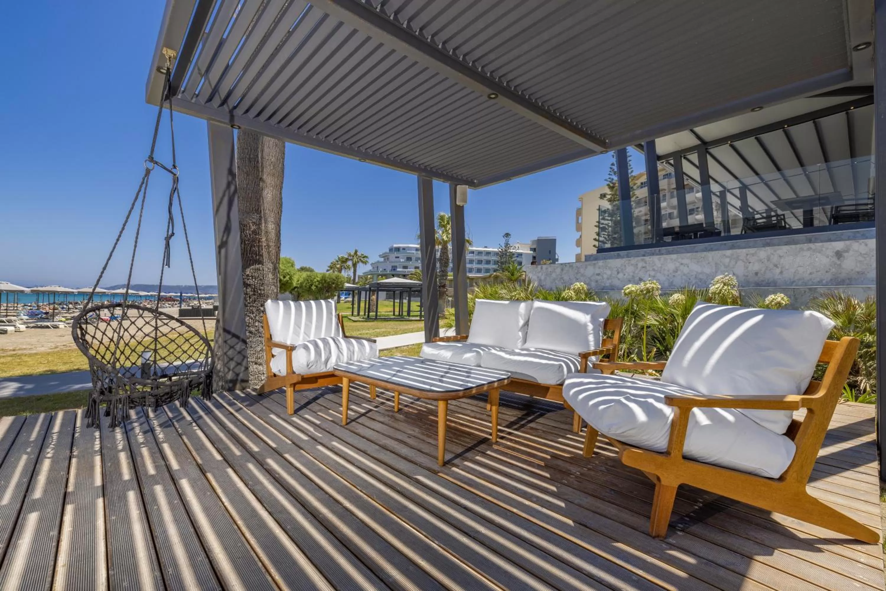 Restaurant/places to eat in Sun Beach Resort