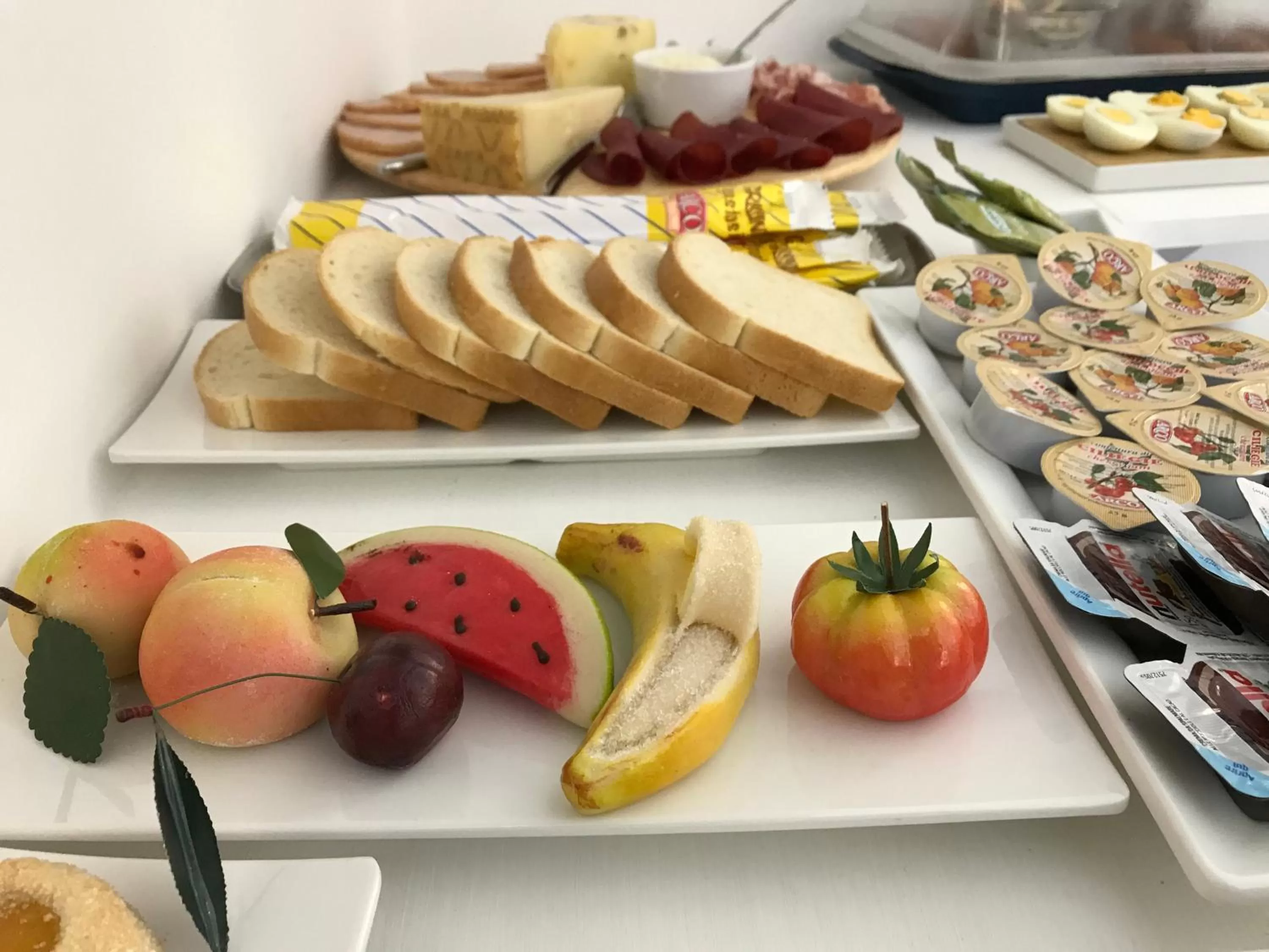 Continental breakfast in Porta Maqueda