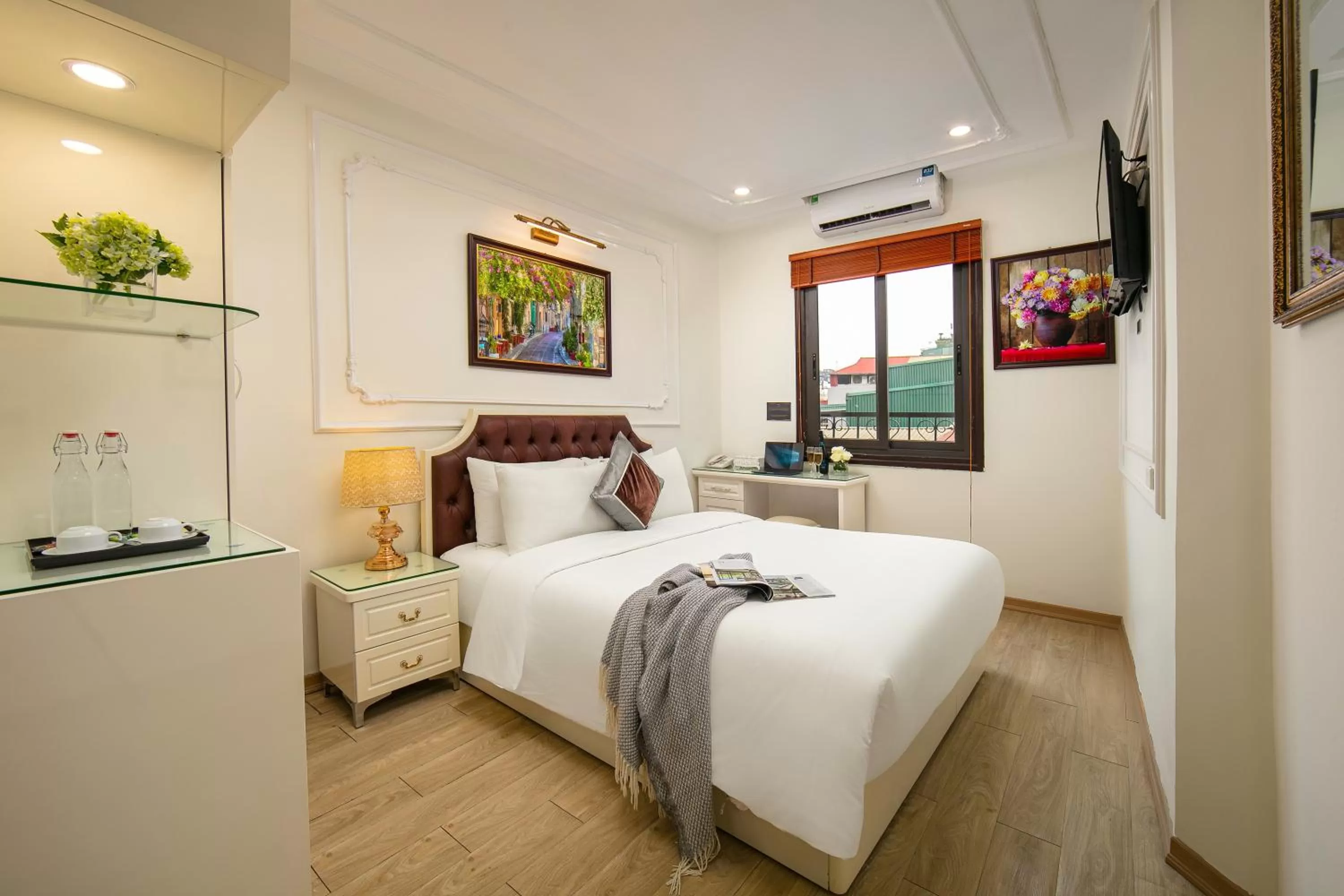 Bed in Tunger Grand Hotel