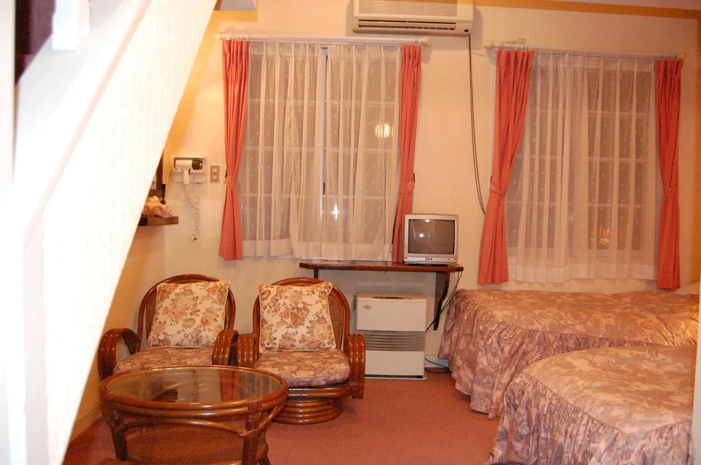 Family Room with Shower in Petit Hotel and Restaurant Air Mail