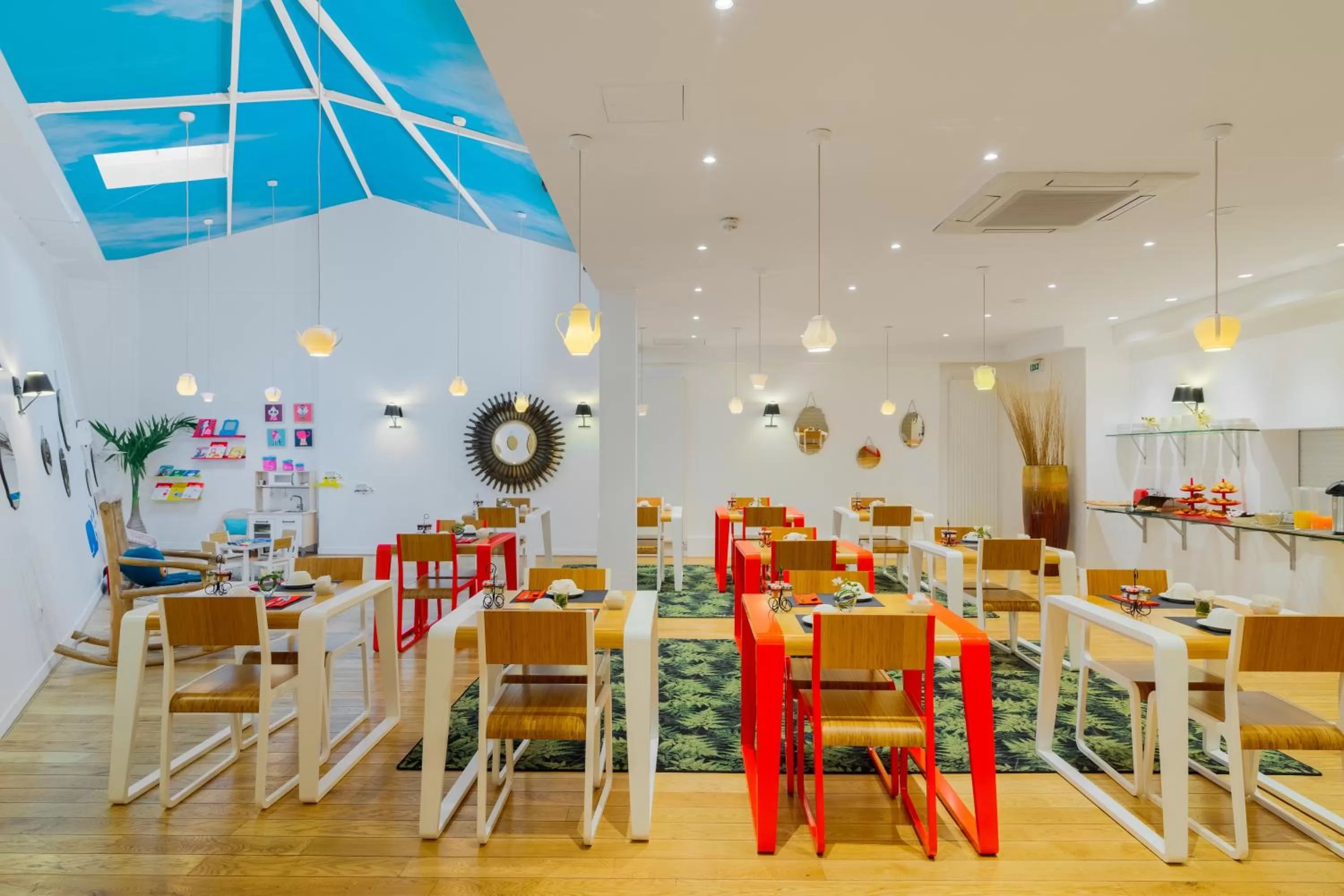 Restaurant/places to eat in Hotel George - Astotel