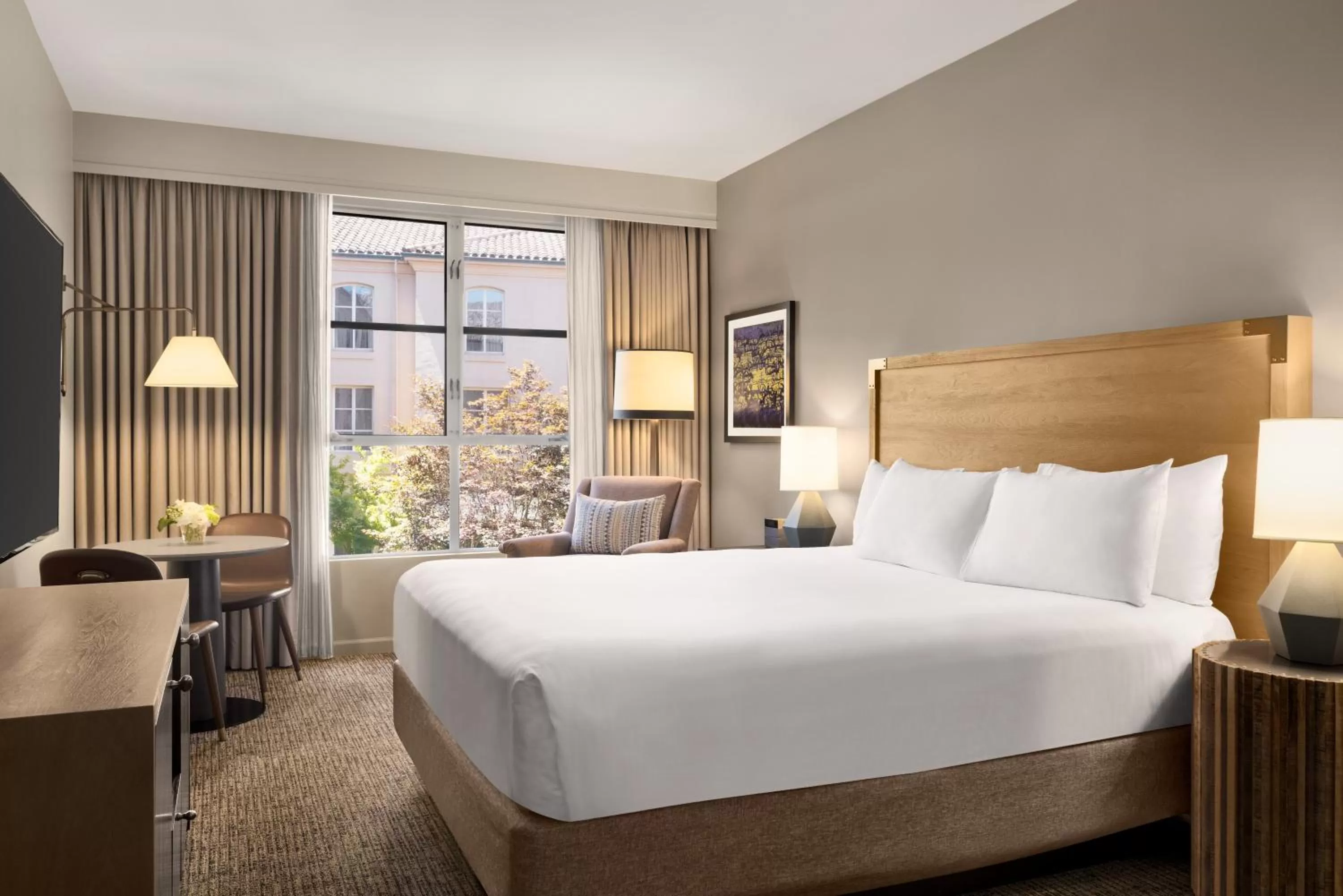 Courtyard King Room in Hyatt Regency Sonoma Wine Country