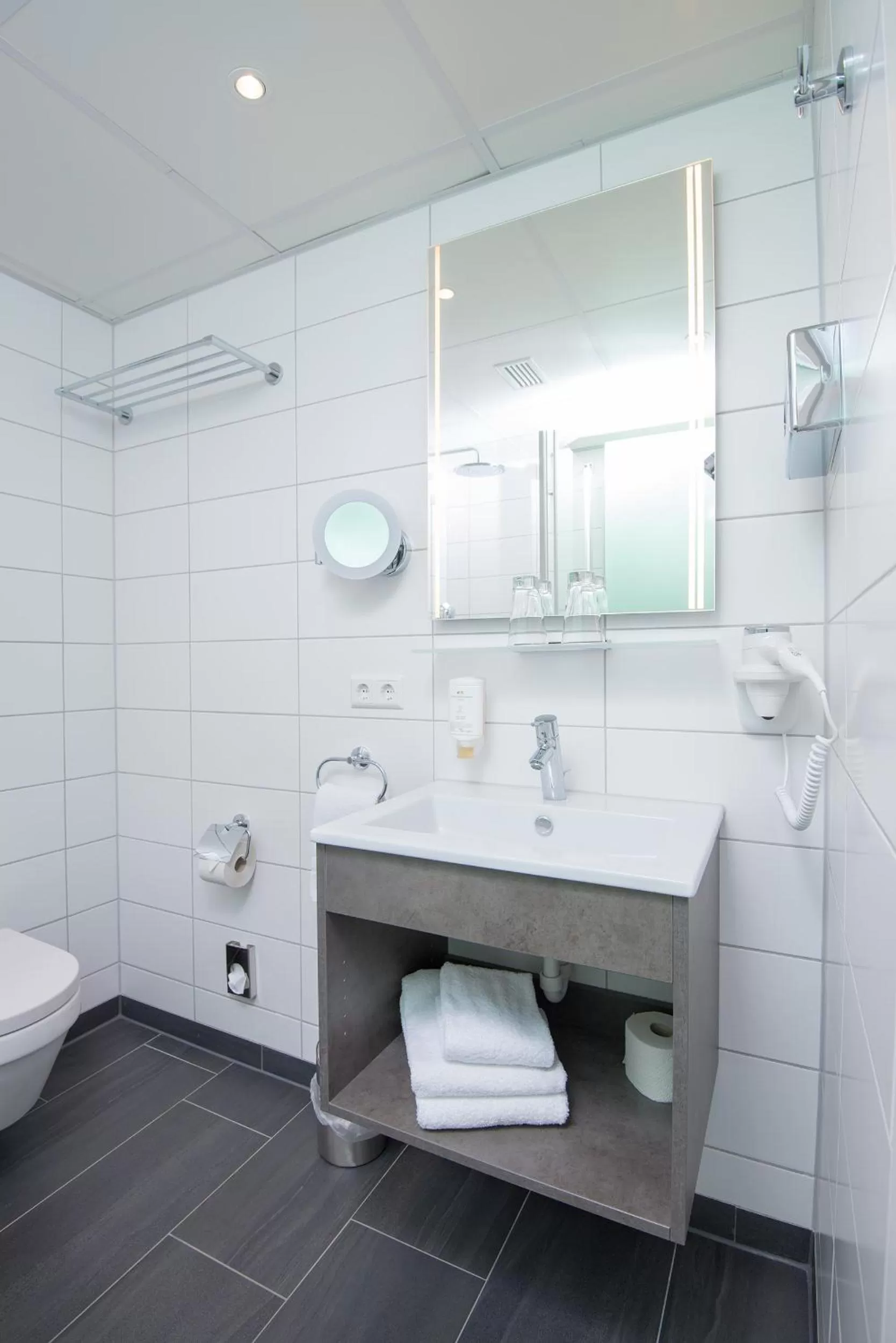 Bathroom in Stadthotel Freiburg Kolping Hotels & Resorts