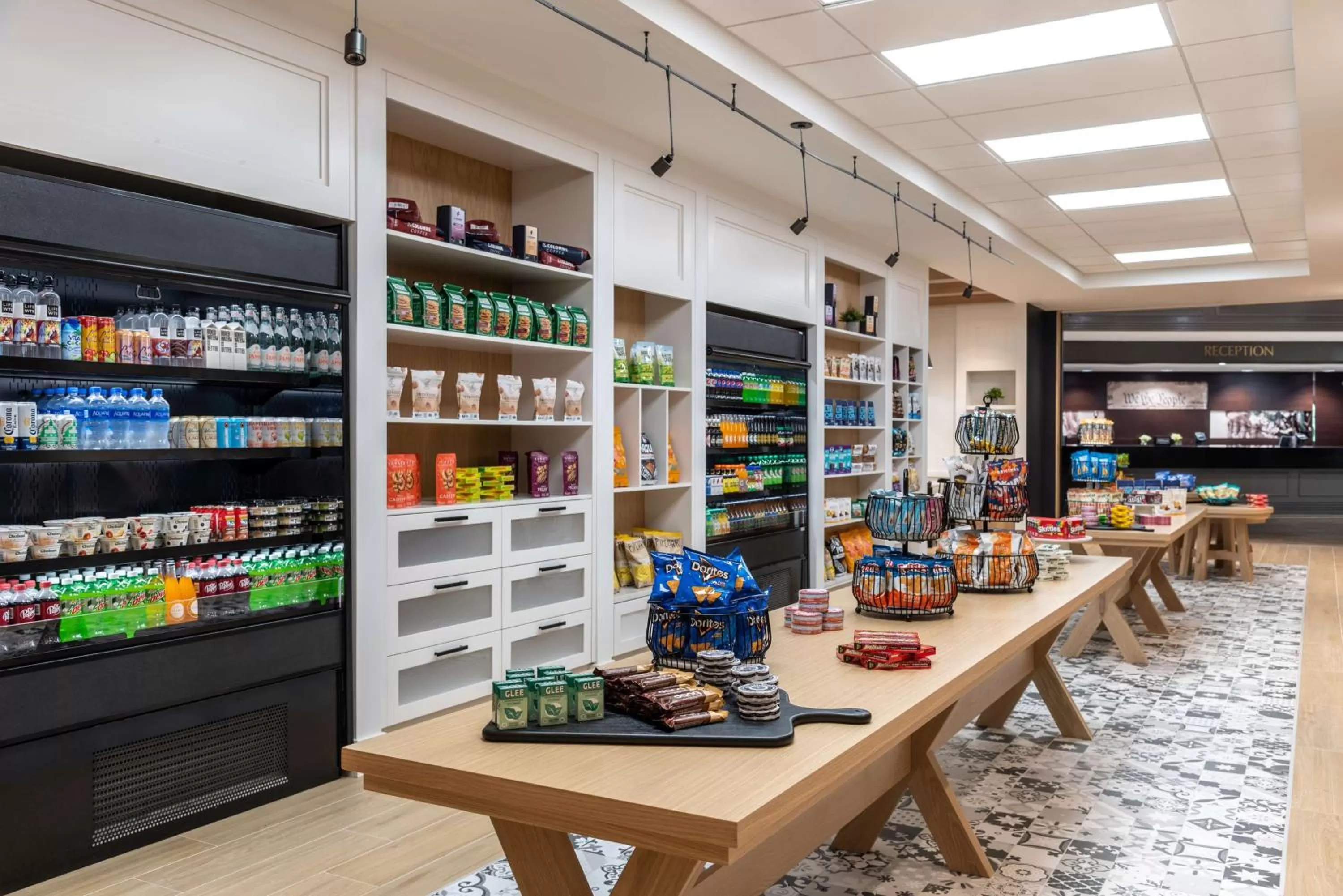 Restaurant/places to eat in Hilton Alexandria Mark Center