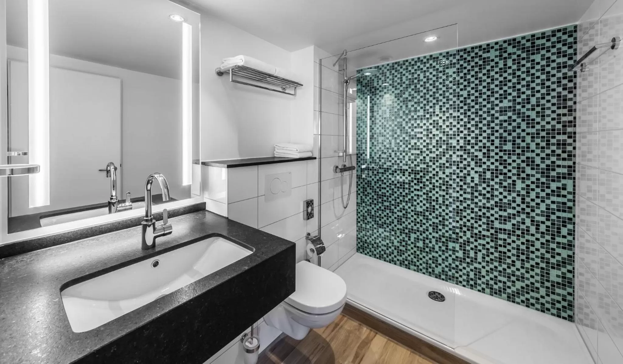 Bedroom in Holiday Inn Munich City Centre by IHG