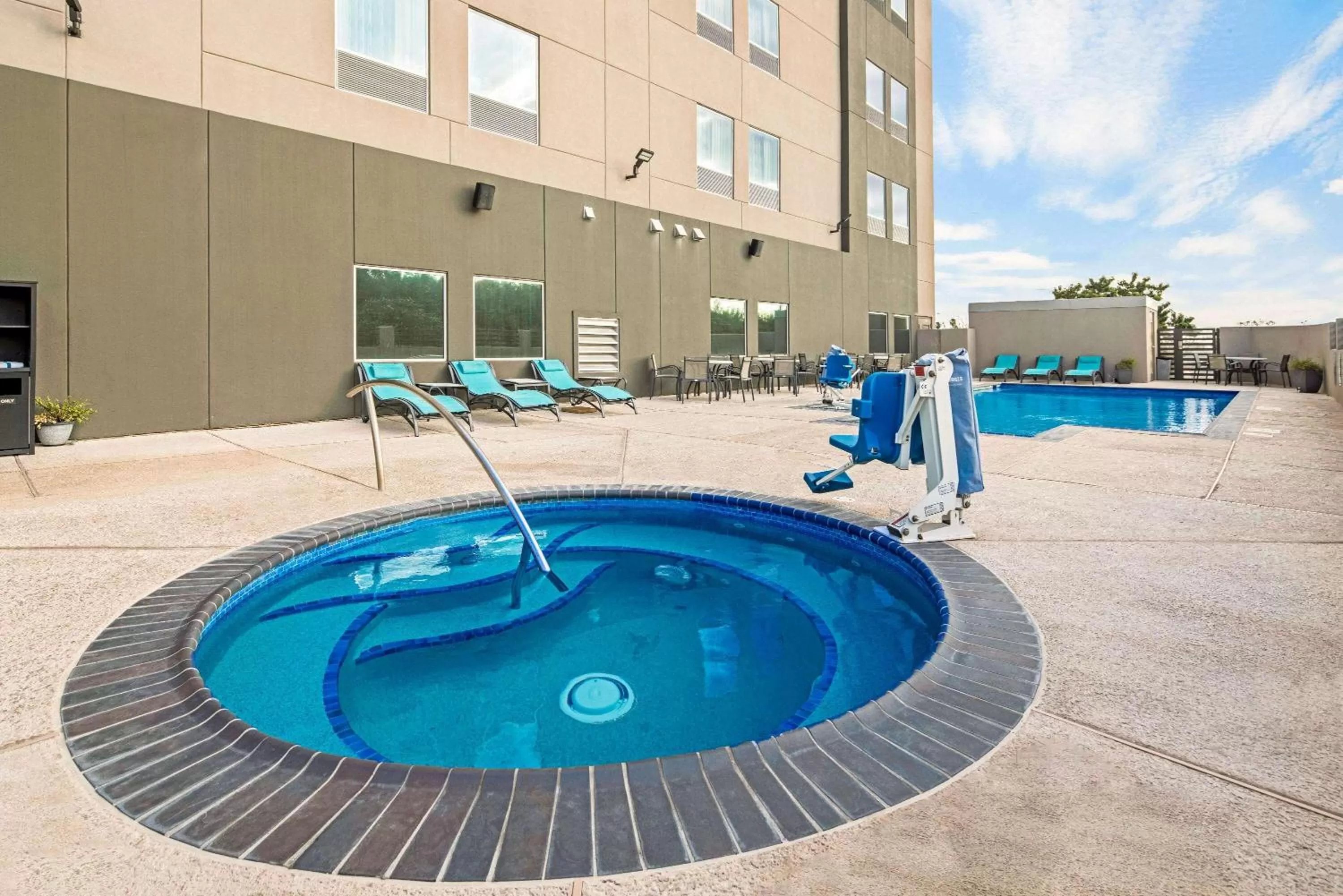 Hot Tub in La Quinta by Wyndham McAllen La Plaza Mall