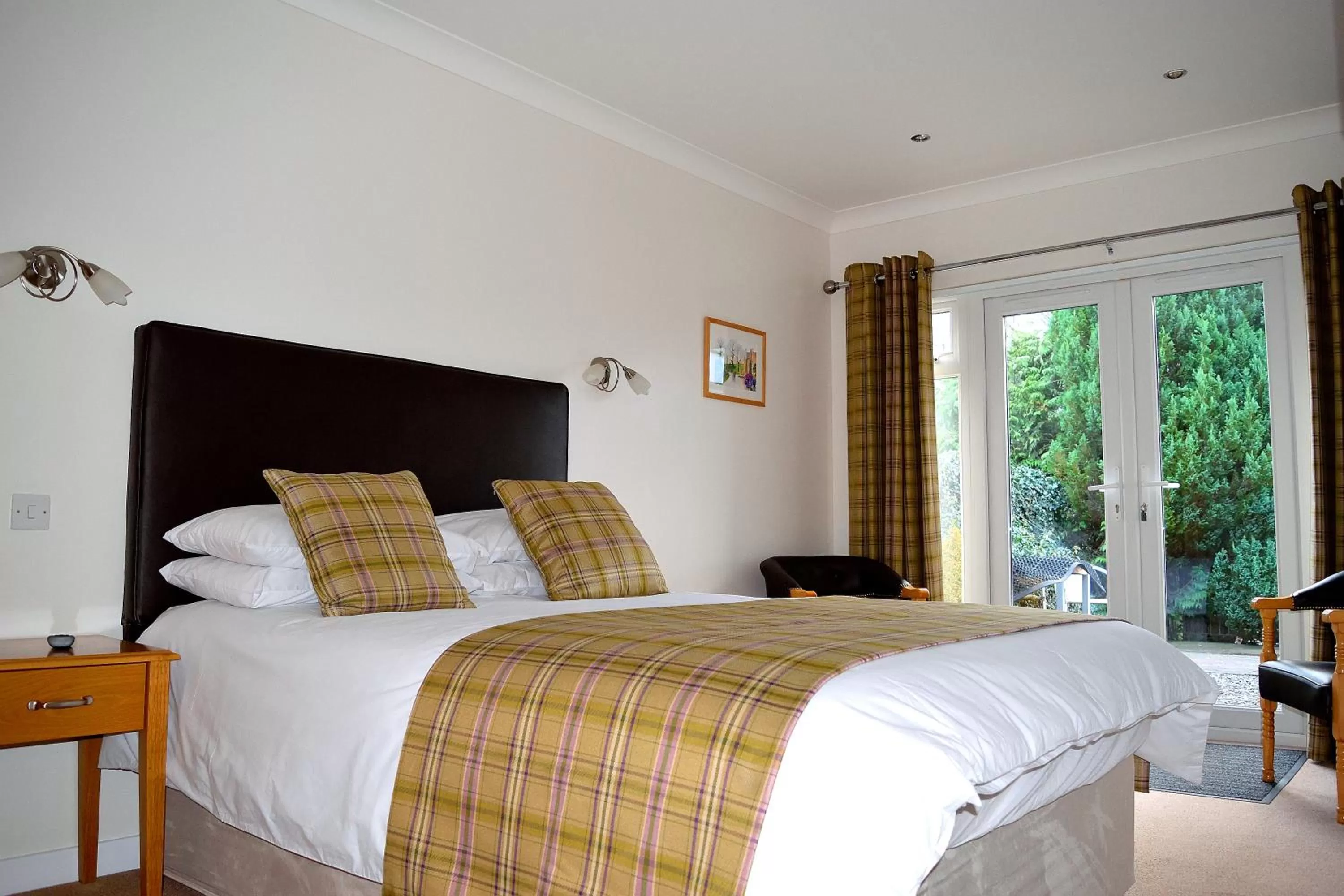 Bed in Ardvane Bed & Breakfast