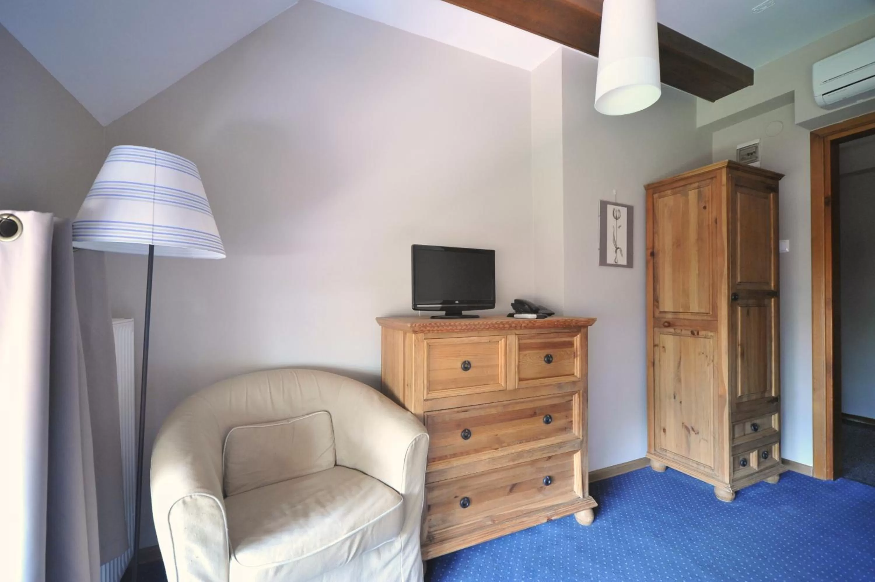 Bedroom in Vertigo Narie