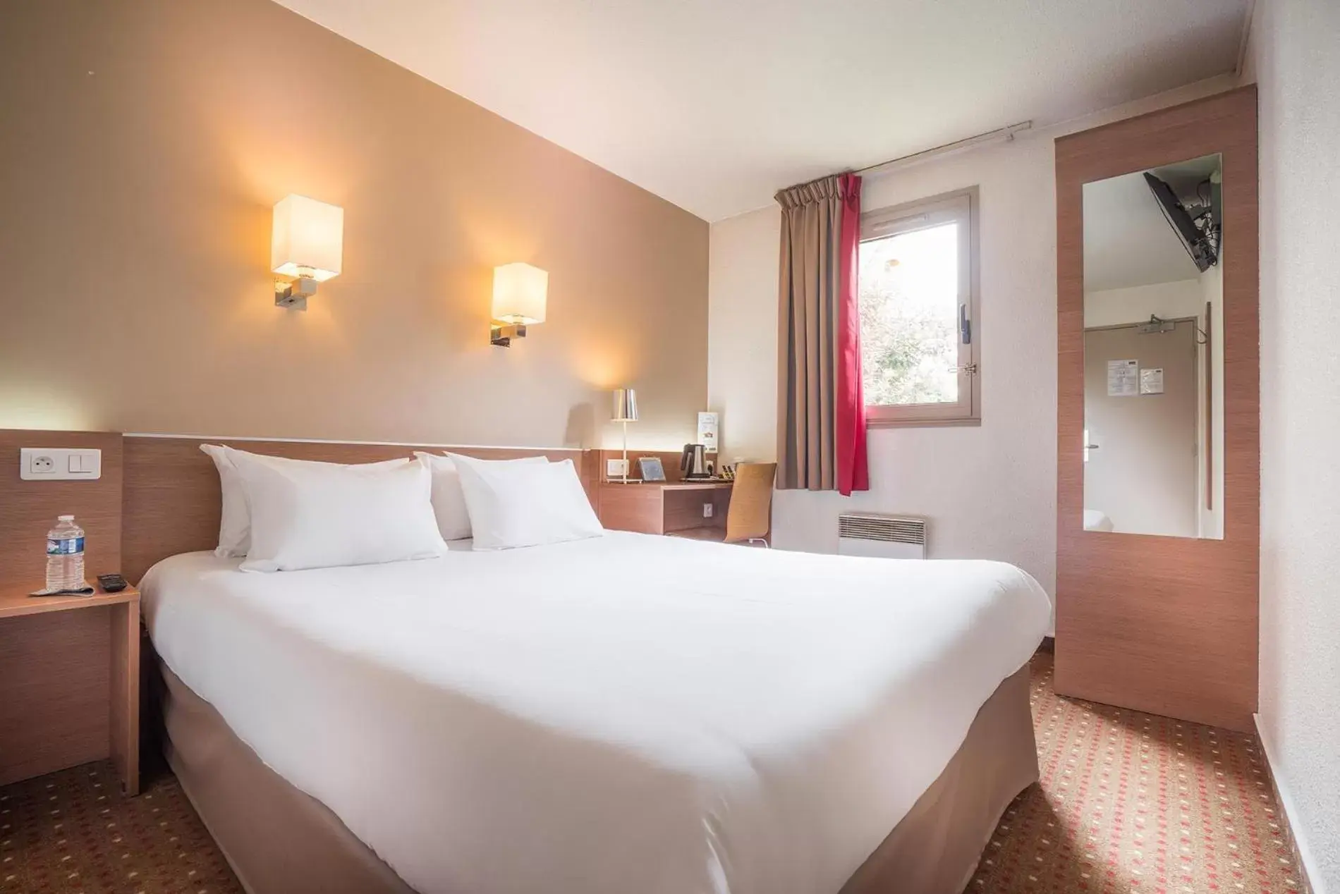 Kyriad Le Bourget Centre- Parc Des Expositions Kyriad Le Bourget Centre- Parc Des Expositions