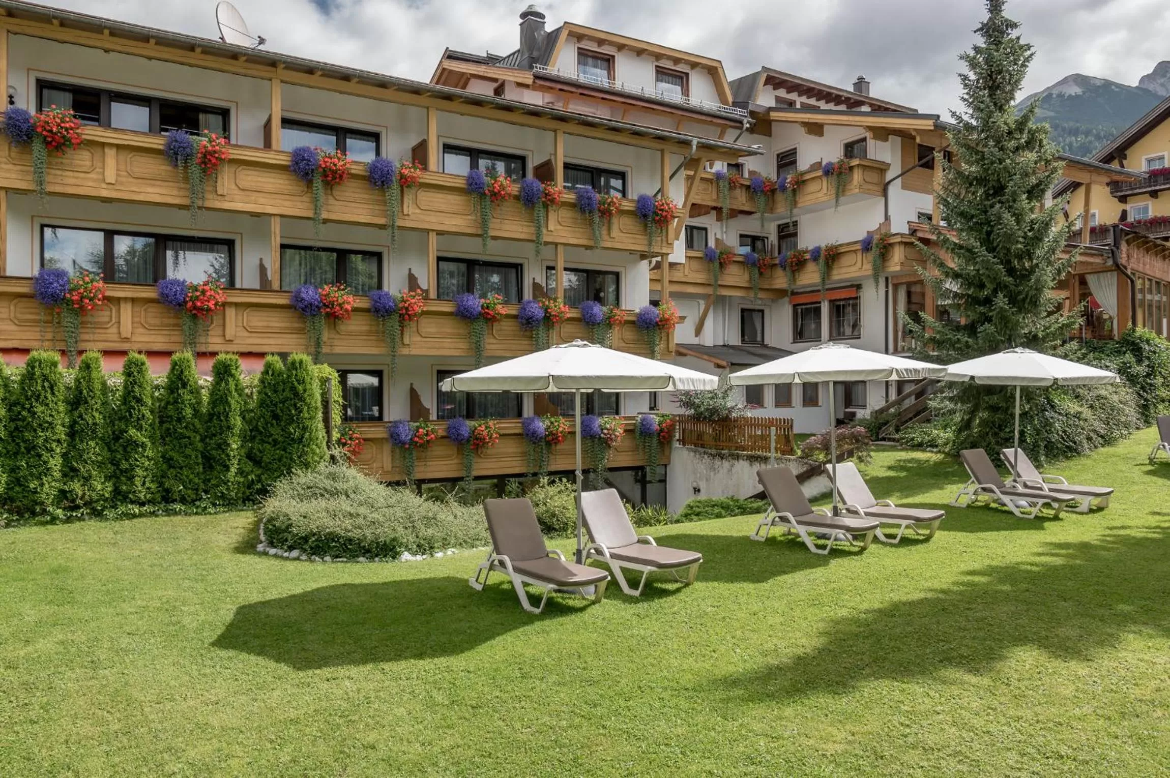 Property building in Hotel Seefelderhof