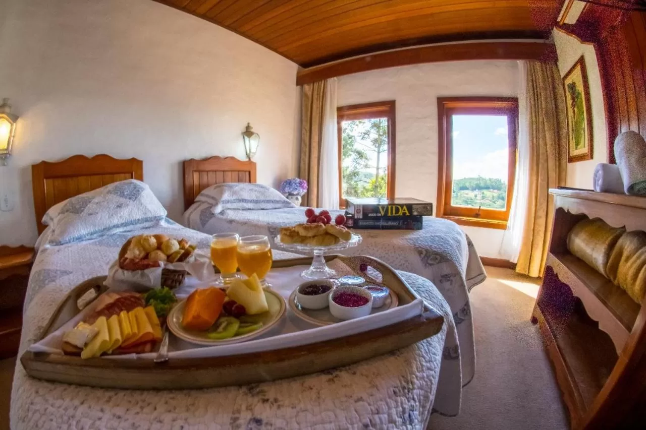 Bed in Hotel Meissner Hof