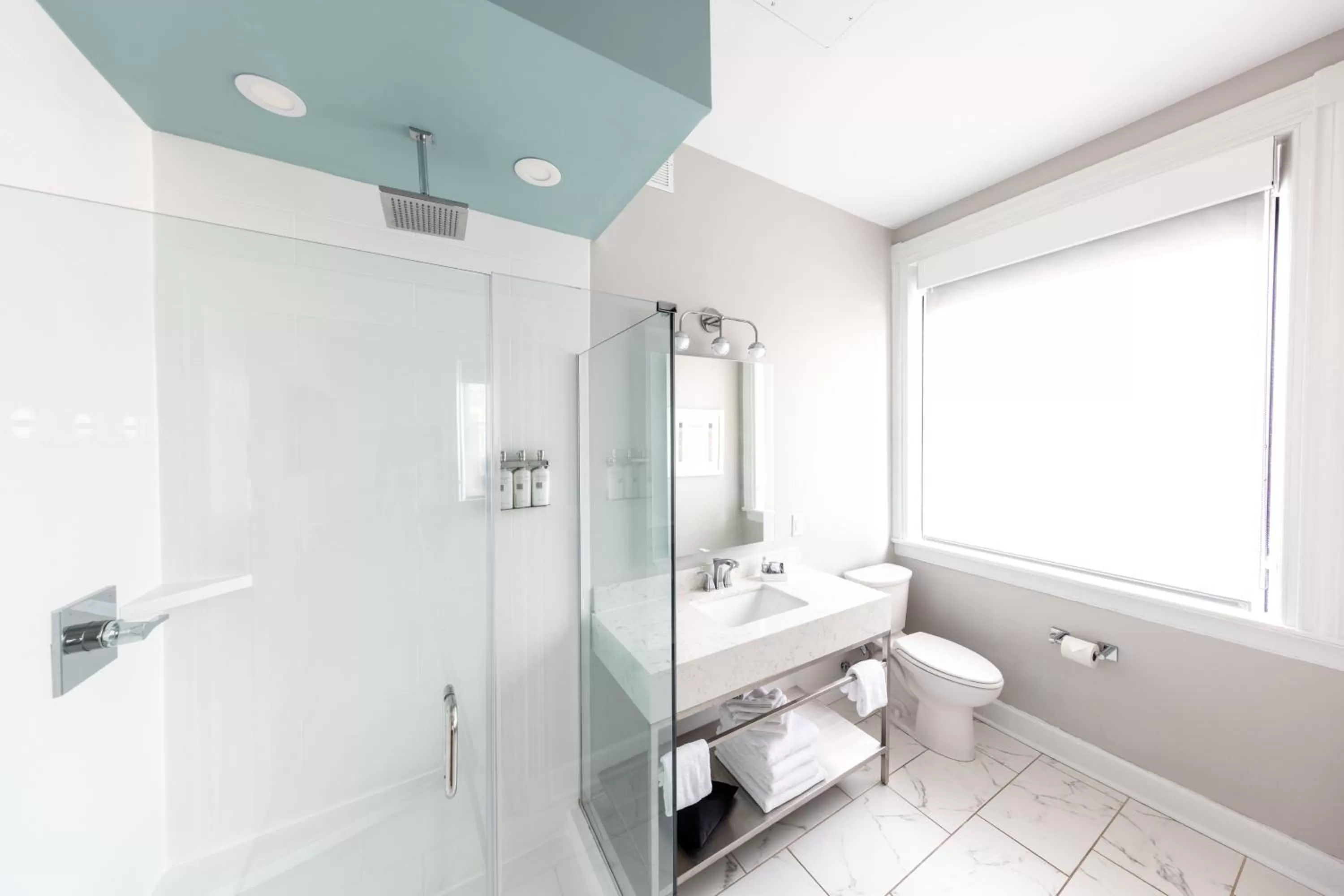 Toilet in The Blackburn Inn and Conference Center