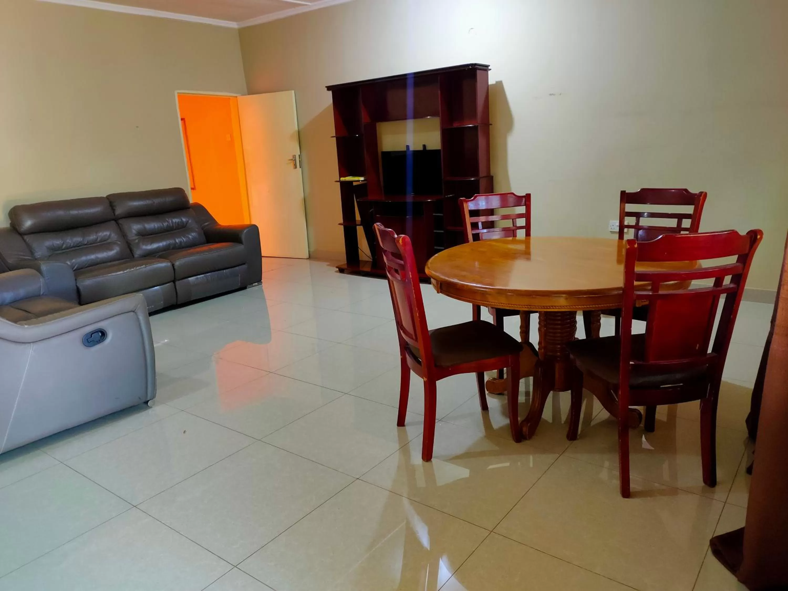 Living room in Golden Days Lodge