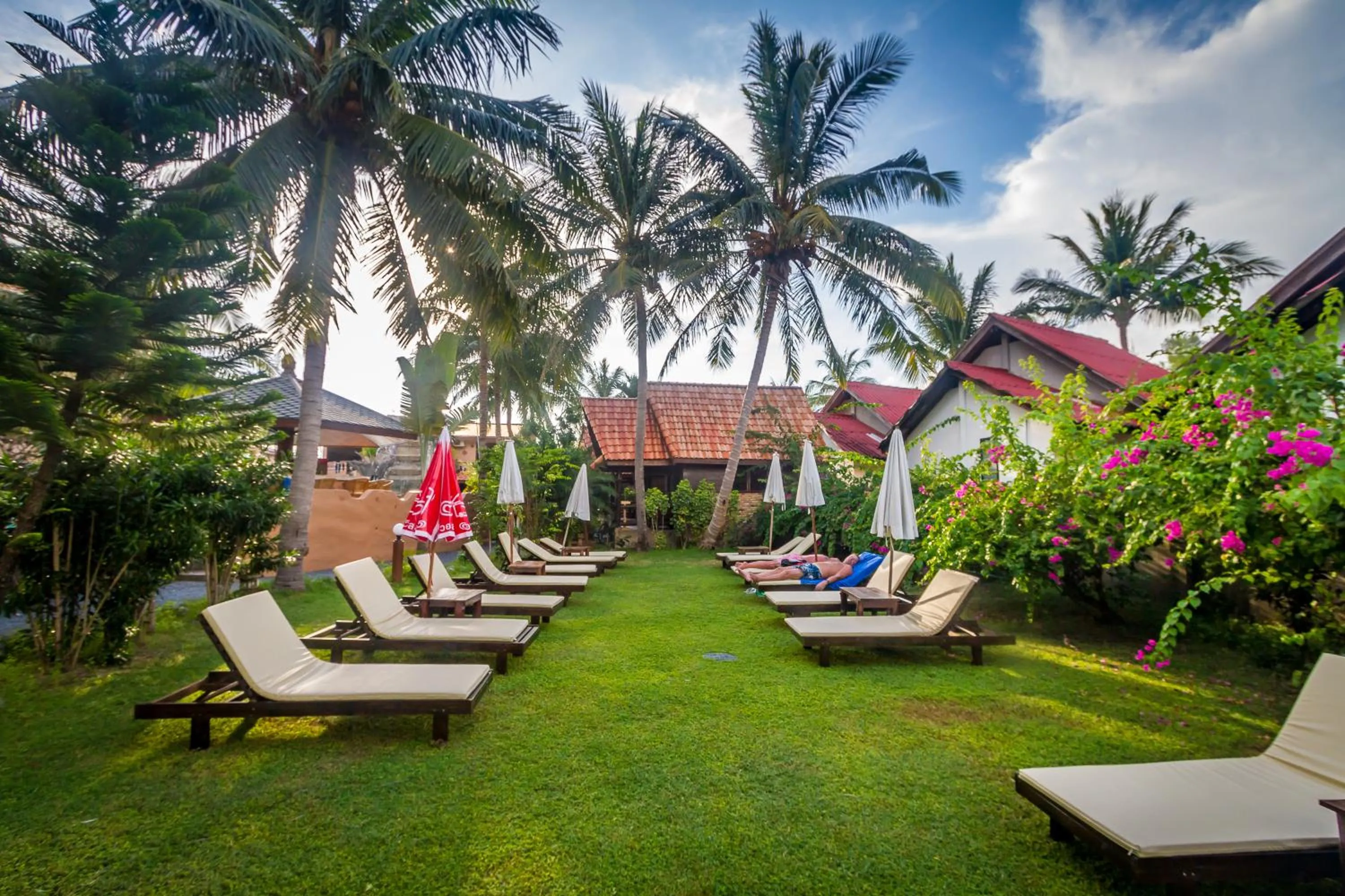 Garden in Laguna Beach Club Resort