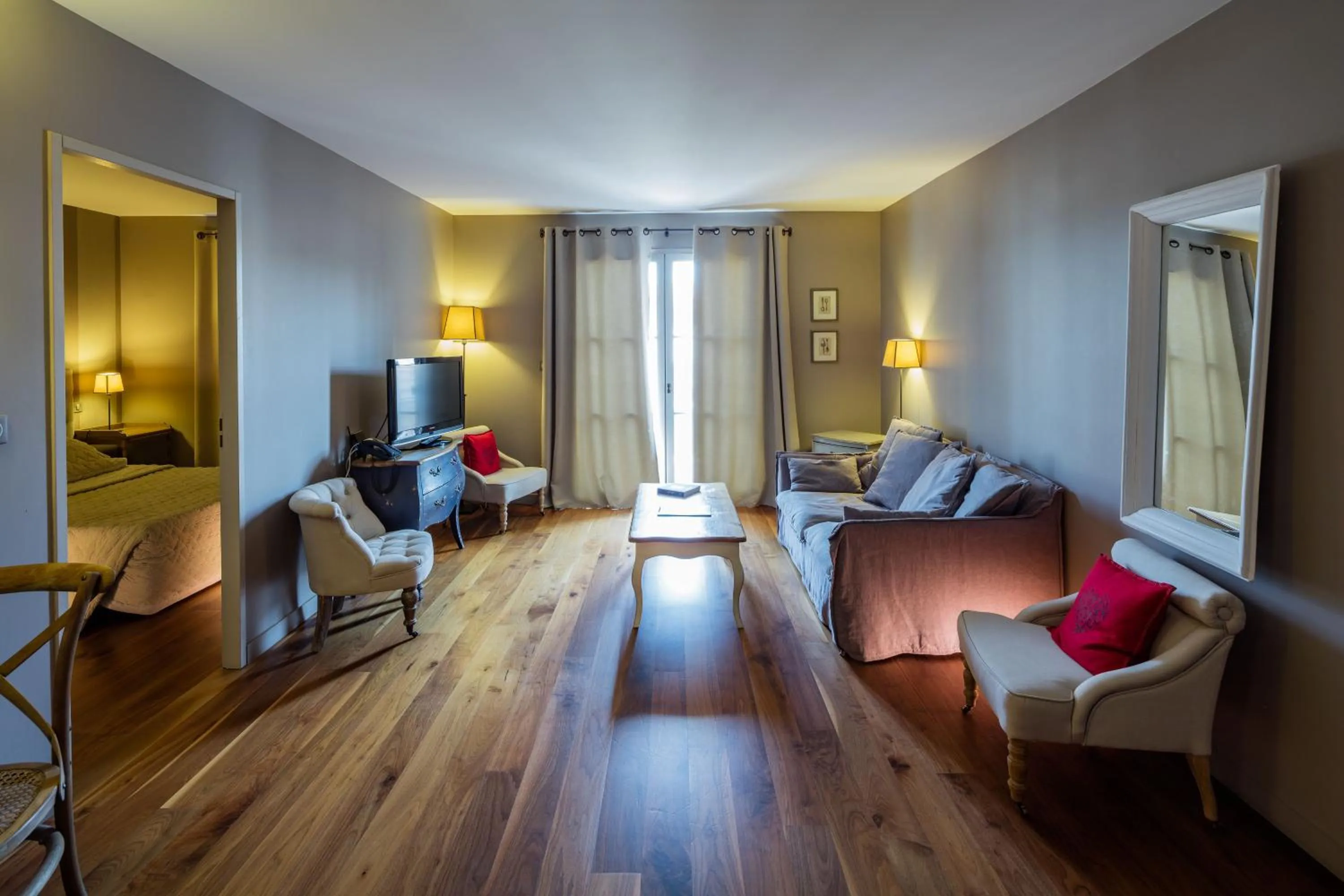 Photo of the whole room in Garrigae Distillerie de Pezenas - Hotellerie & Spa