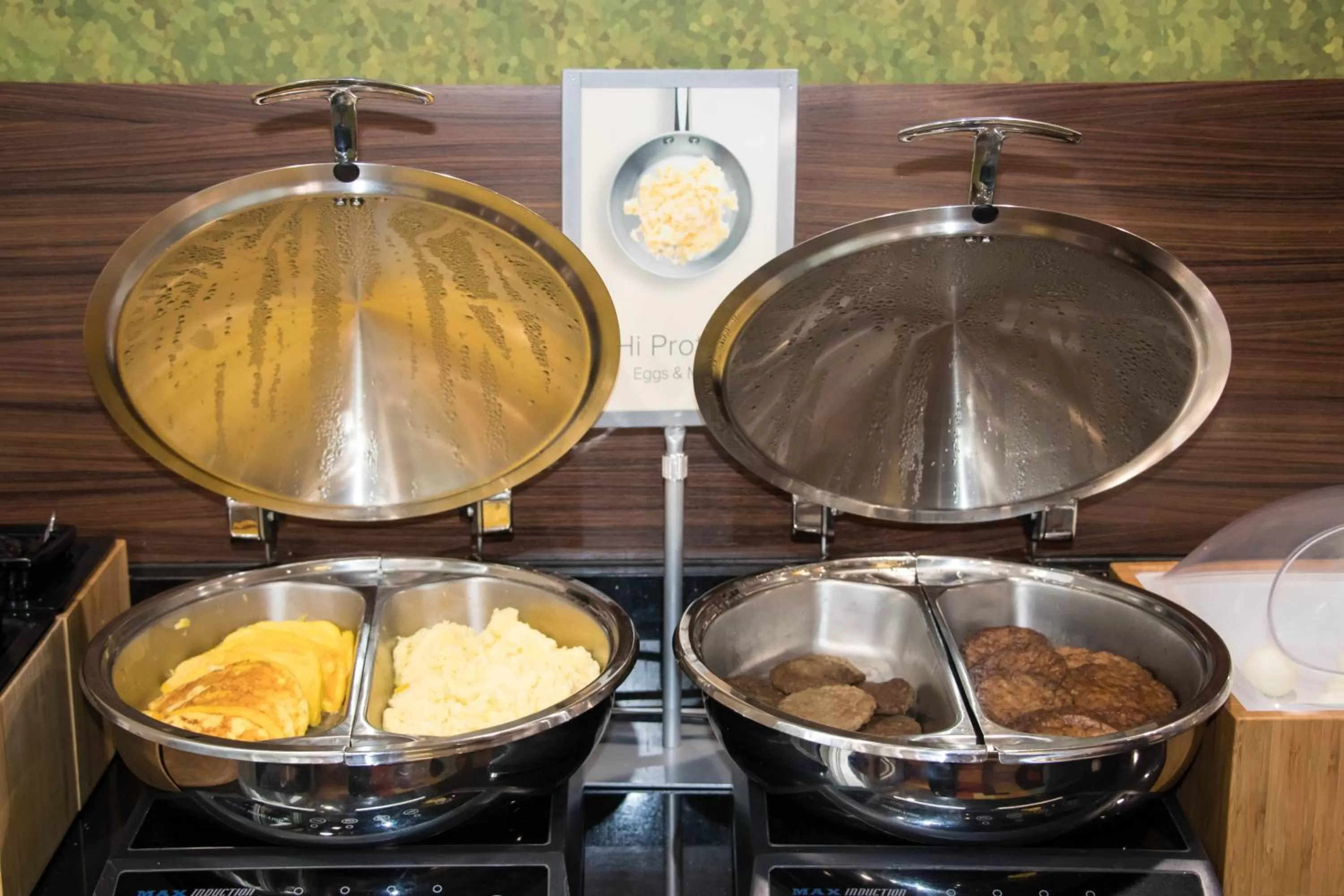 Breakfast in Comfort Inn & Suites Berea