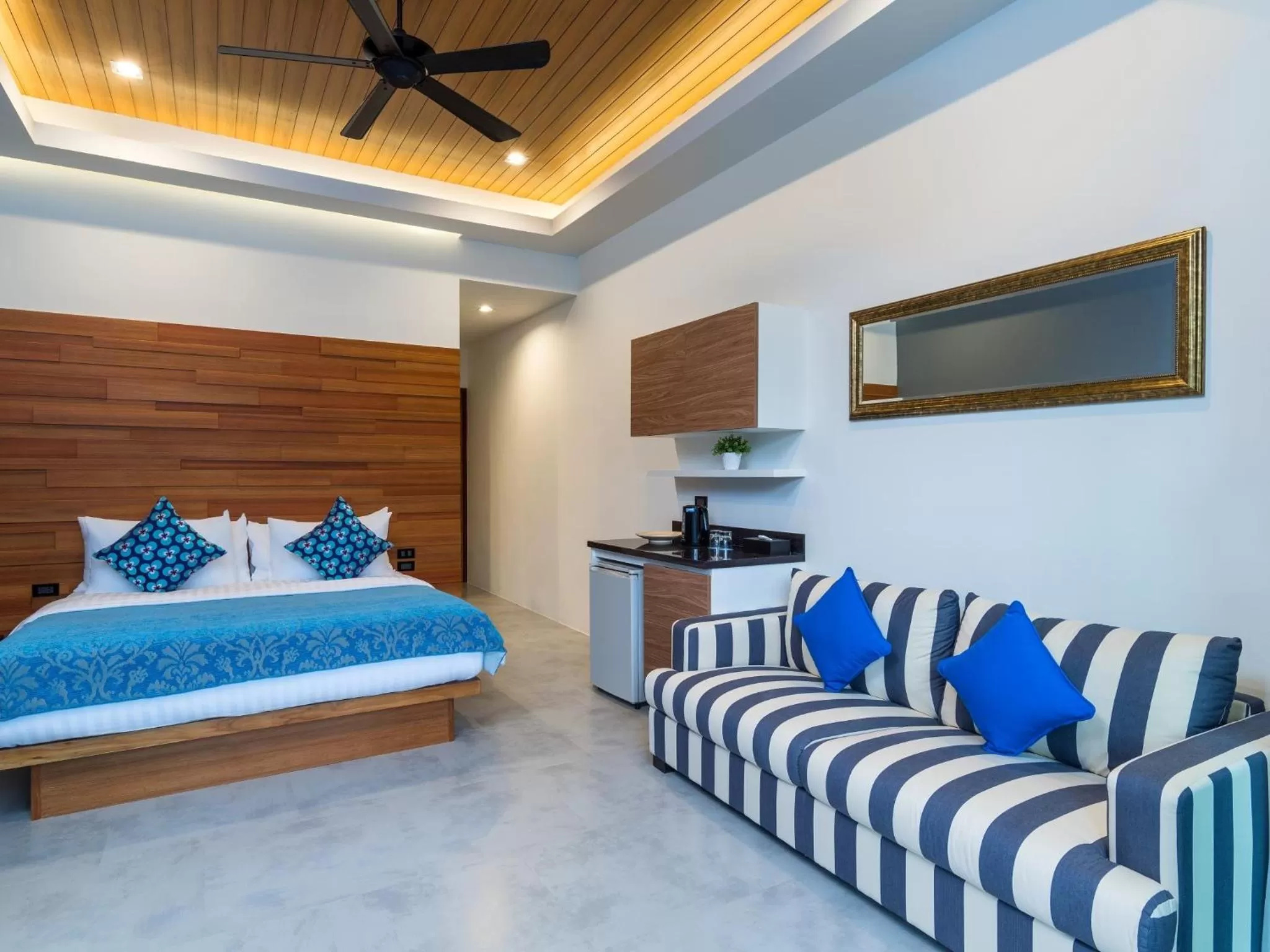 Photo of the whole room, Bed in Vann Hua Hin Resort