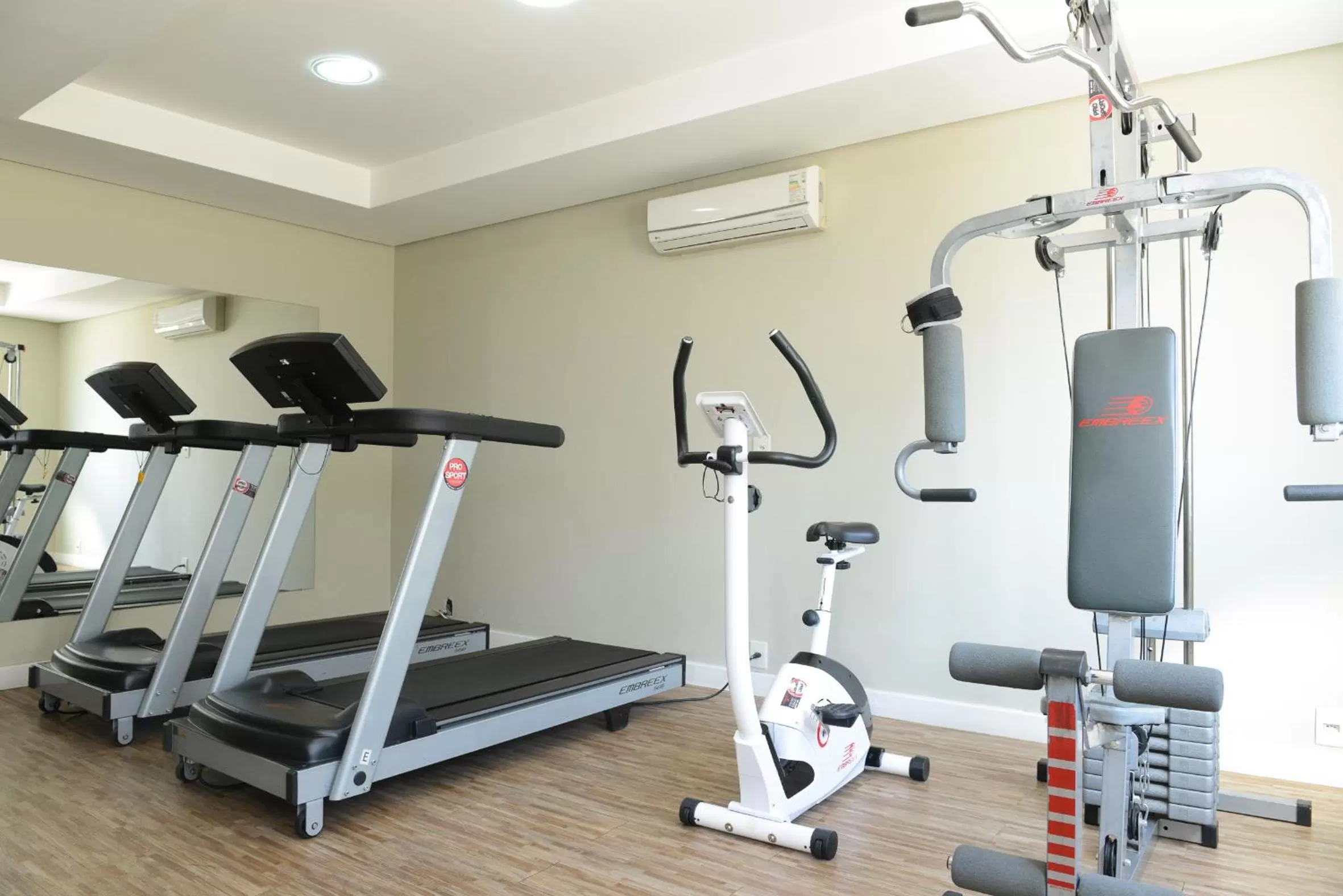 Fitness centre/facilities in Alano Executivo Hotel