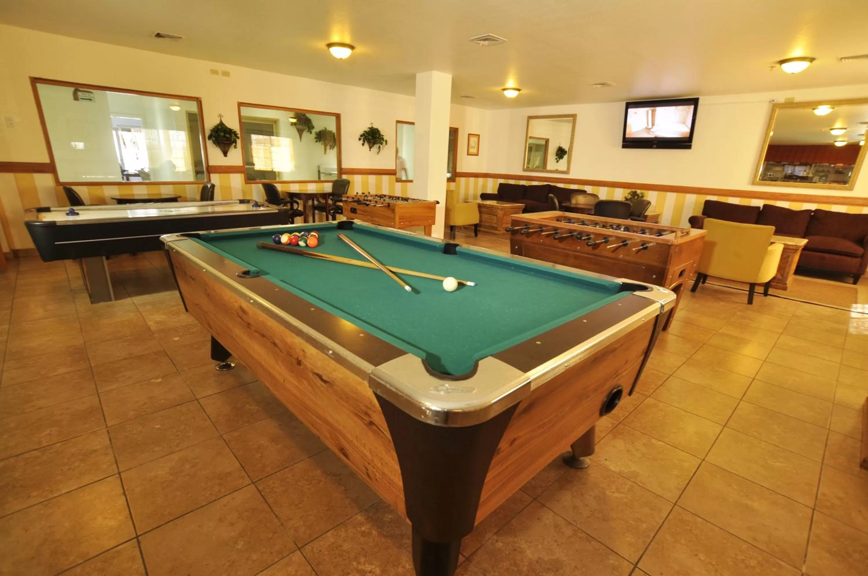 Game Room in Hotel María Bonita Consulado Americano