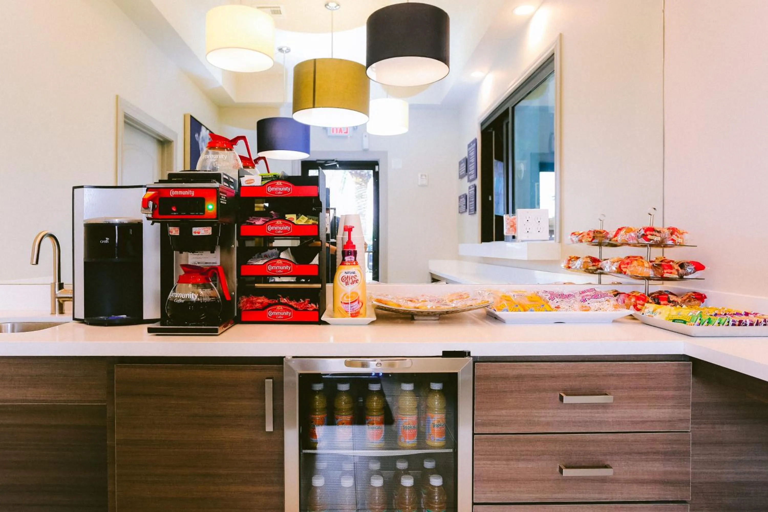 Breakfast in Palace Inn Blue US-59 & Gessner