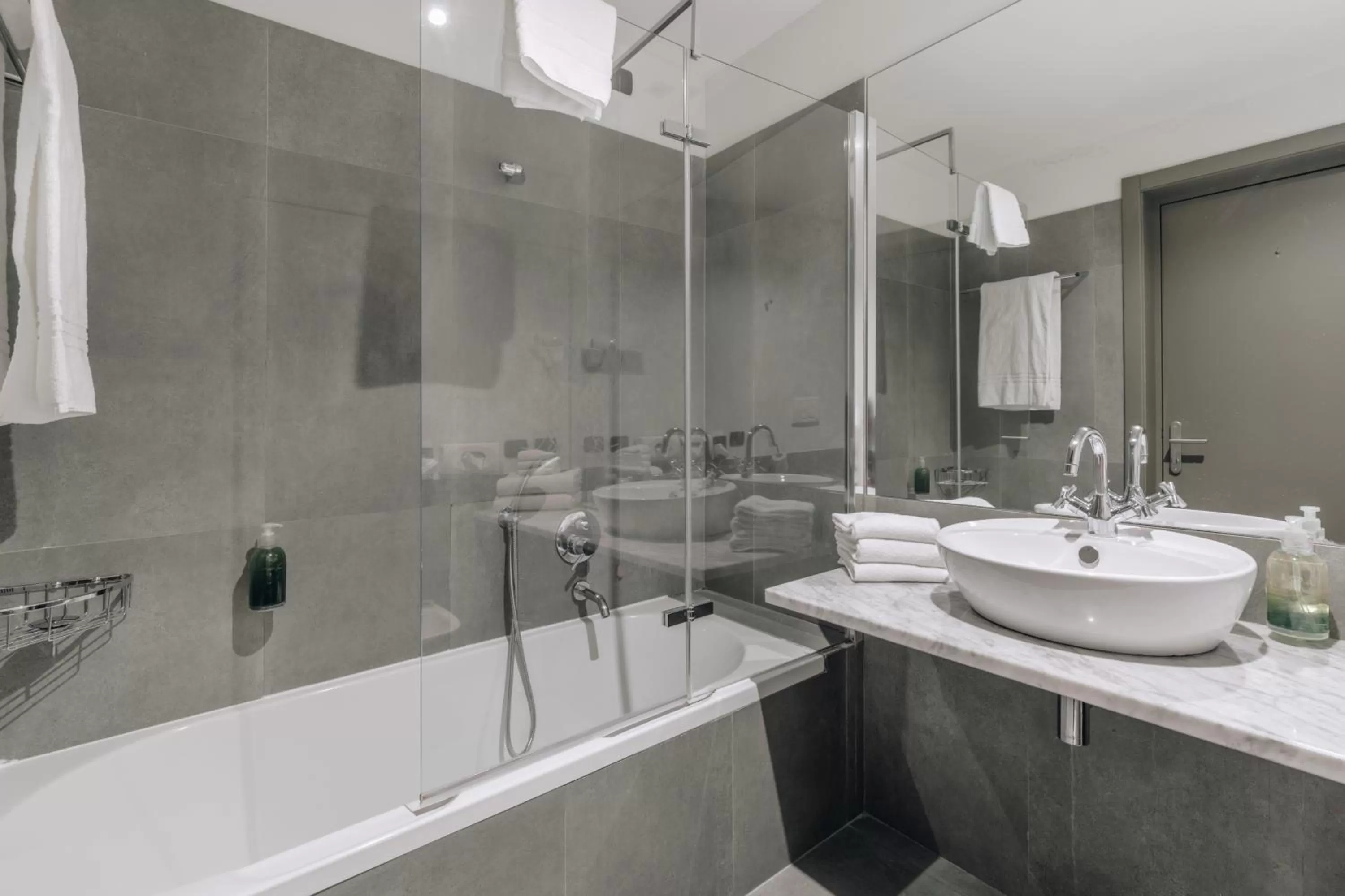 Bathroom in Hotel Continental