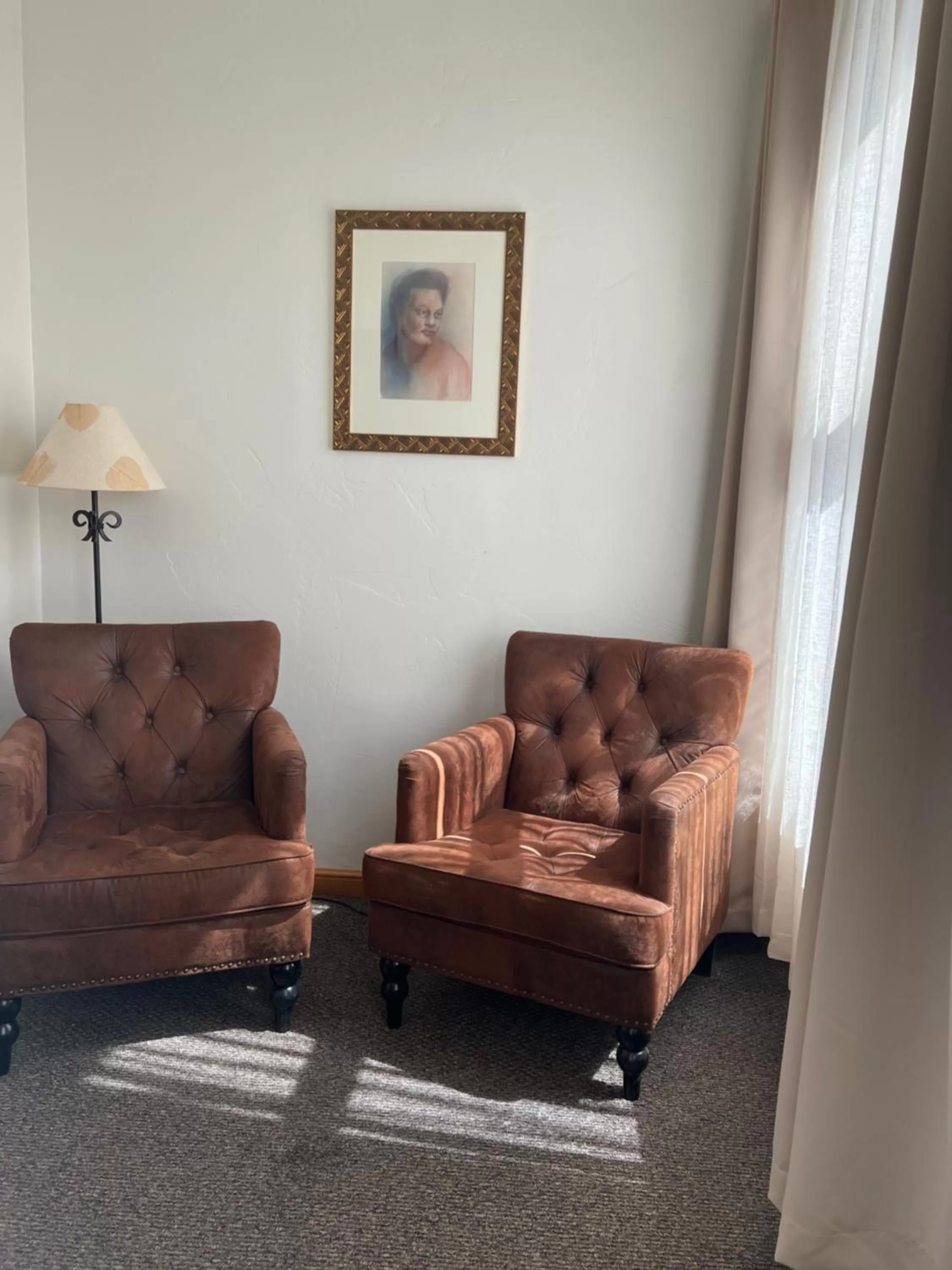 Seating area in Canyon Rose Suites