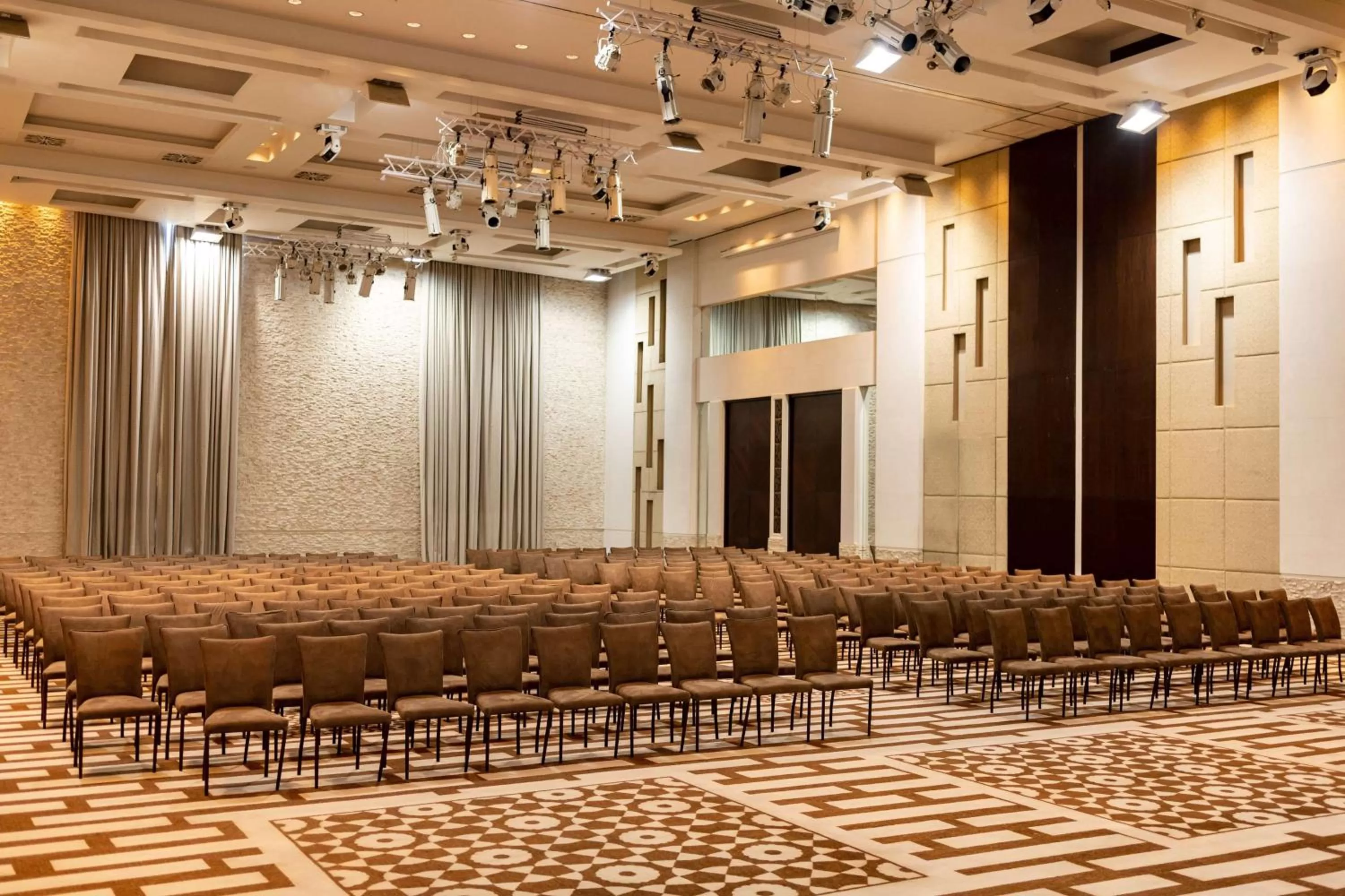 Meeting/conference room in Hyatt Regency Dushanbe