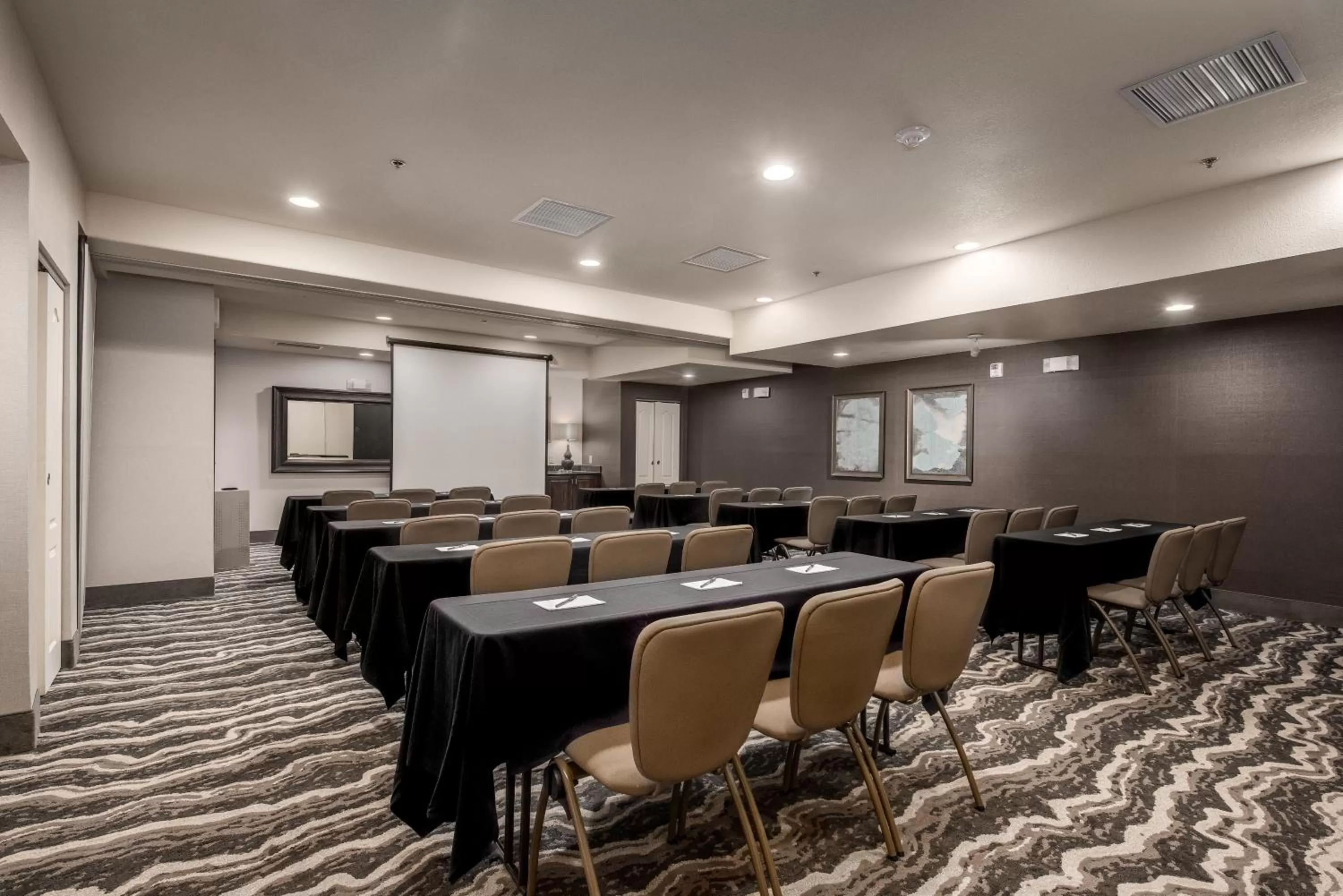 Meeting/conference room in Holiday Inn Express West Valley City by IHG