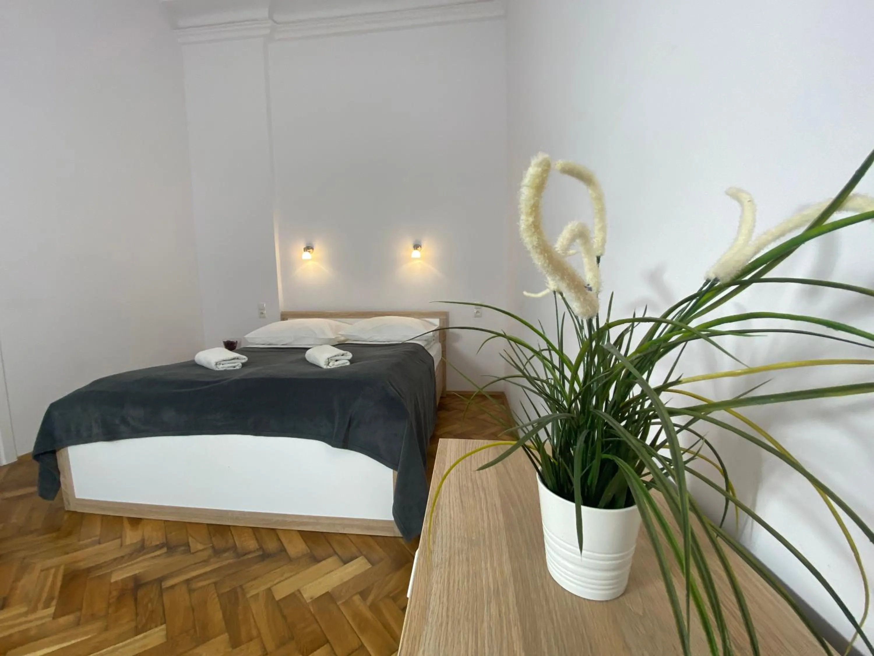 Bed in P&J Apartments Floriańska