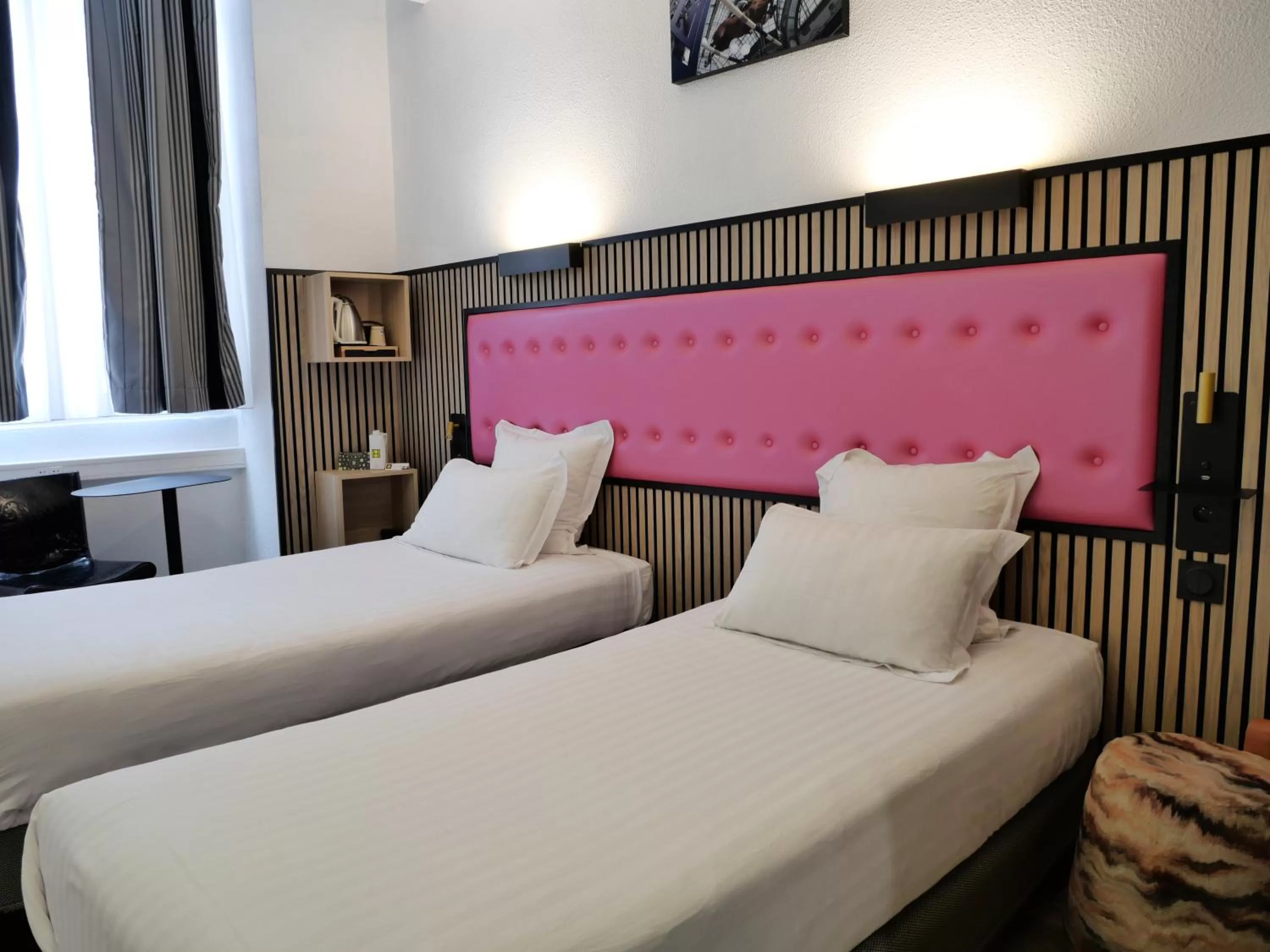 Bed in Hôtel Carré Vieux Port