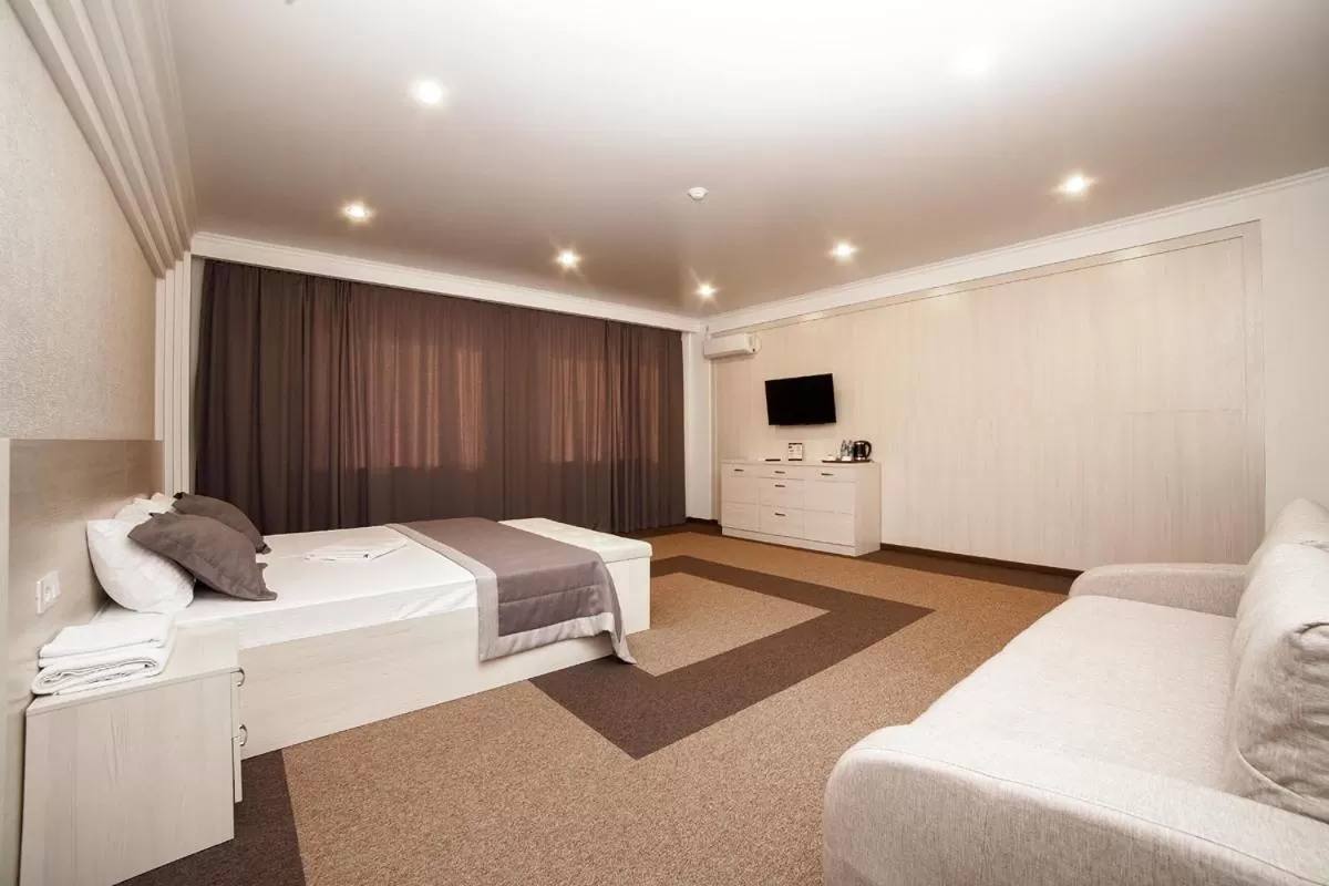 Photo of the whole room in Meridian