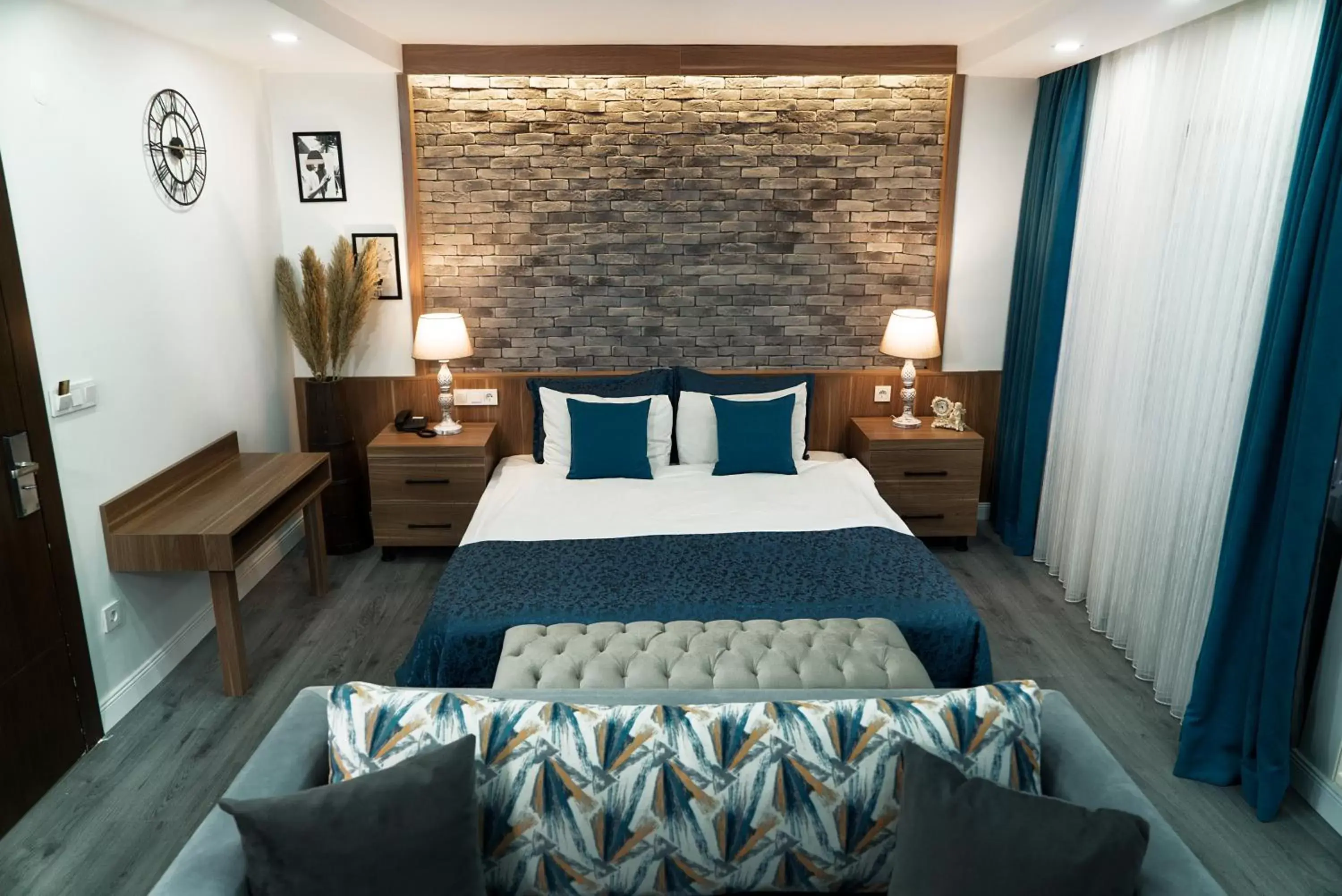 Deluxe King Room in Taksim Yazıcı Residence Deluxe King Room in Taksim Yazıcı Residence