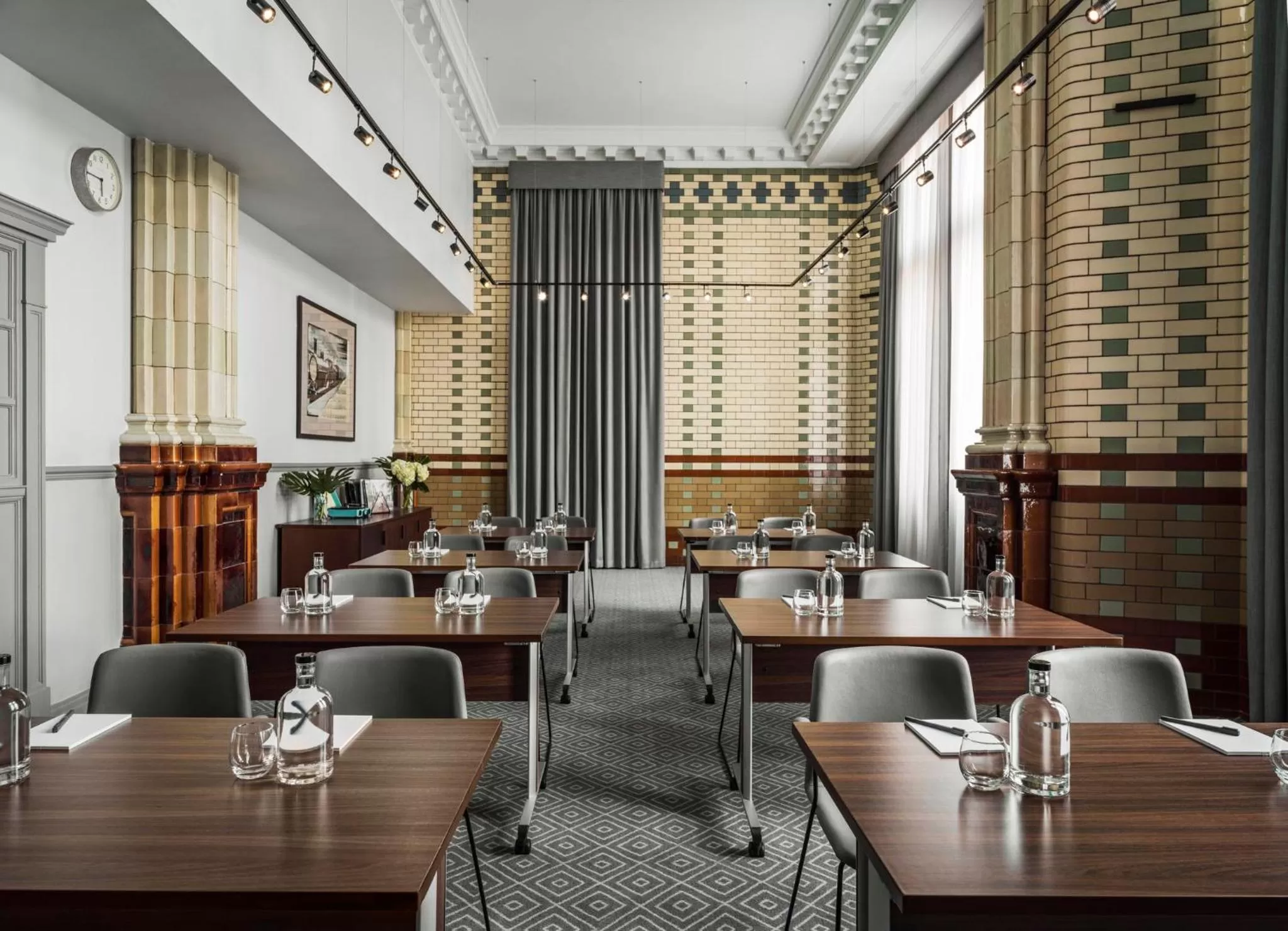 Meeting/conference room in Kimpton Clocktower by IHG