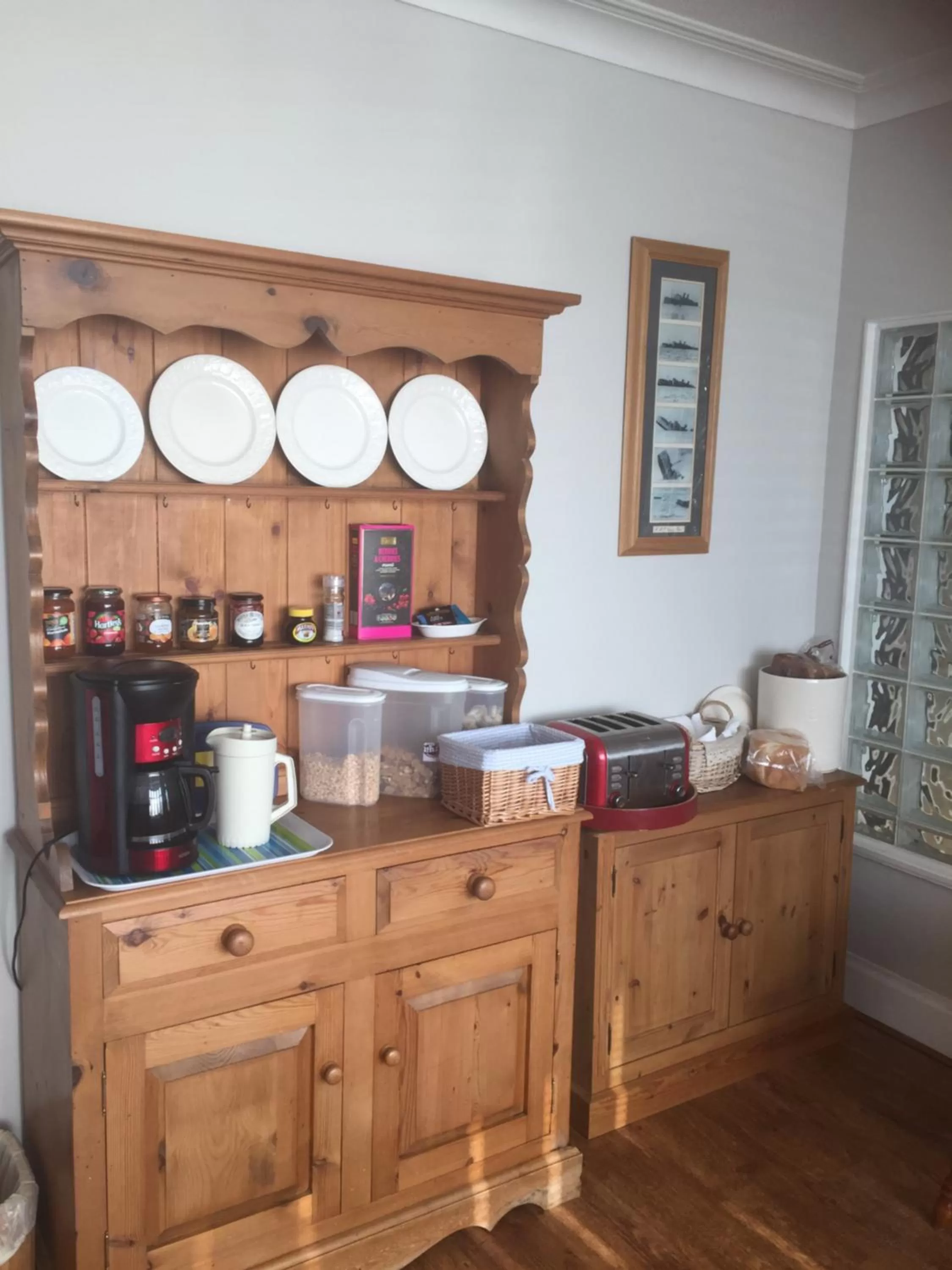 Breakfast, Kitchen/Kitchenette in Southend Airport Bed & Breakfast