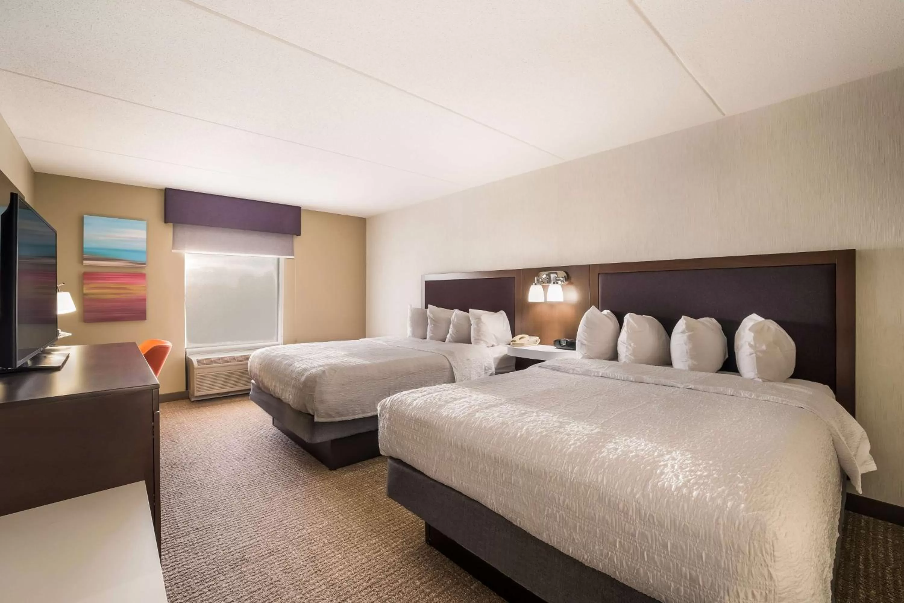 Queen Room with Two Queen Beds - Hearing Accesible  in Hampton Inn McHenry