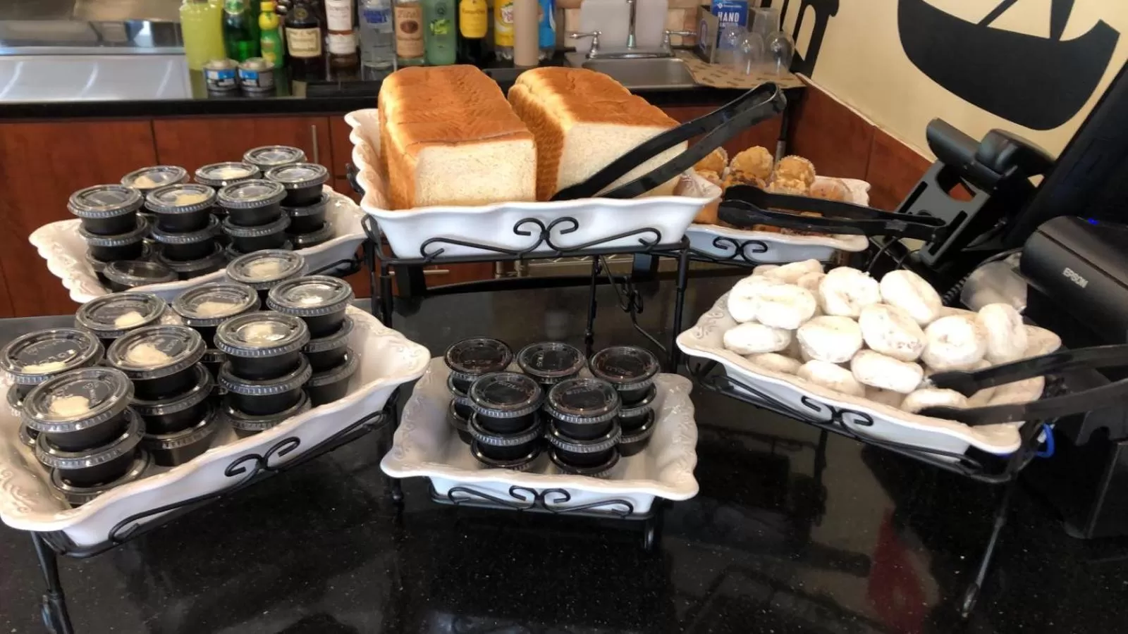 Restaurant/places to eat in Arecibo Inn