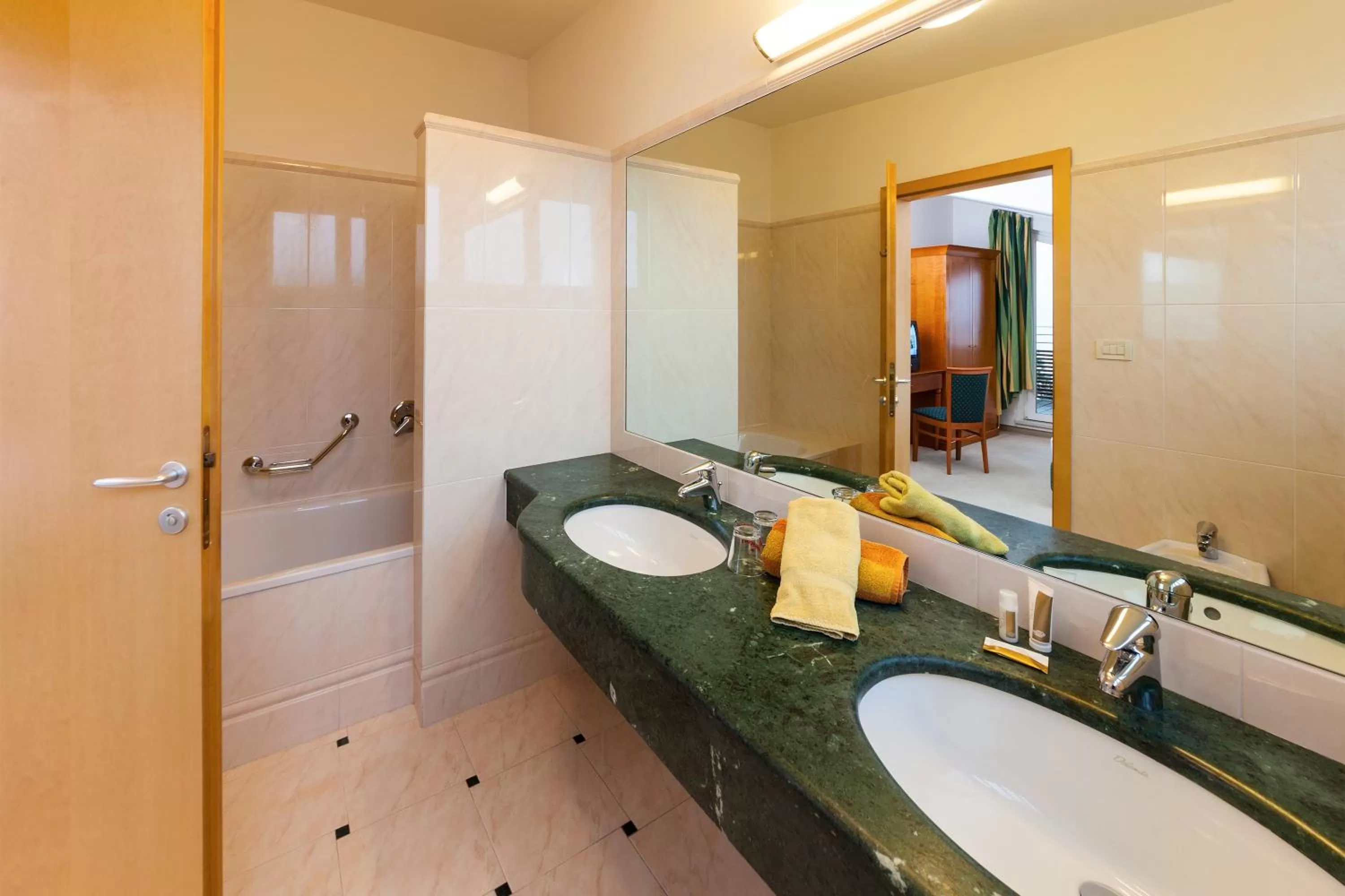 Bathroom in Hotel Tannerhof