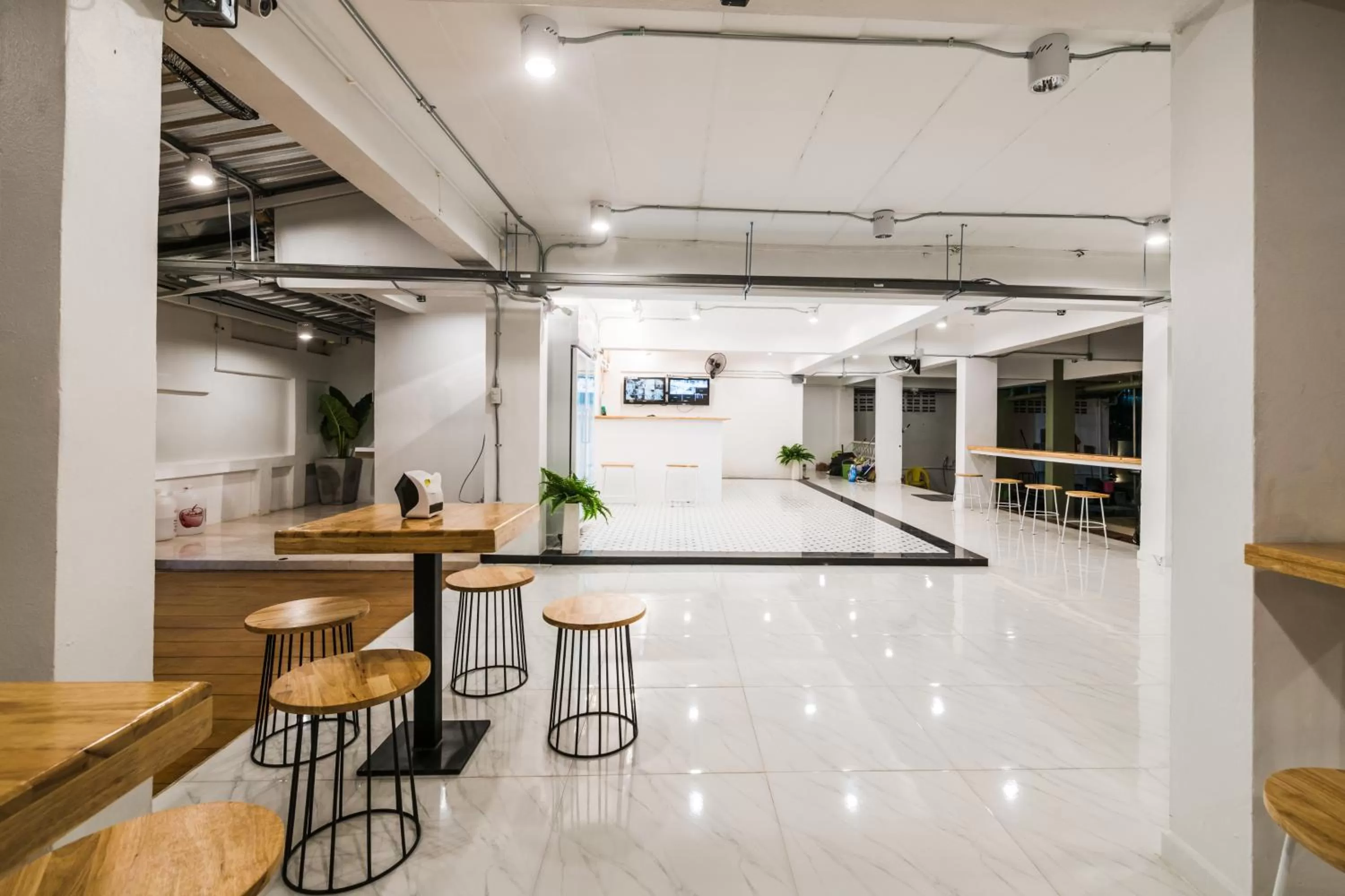 Your Space Hotel Prasingh