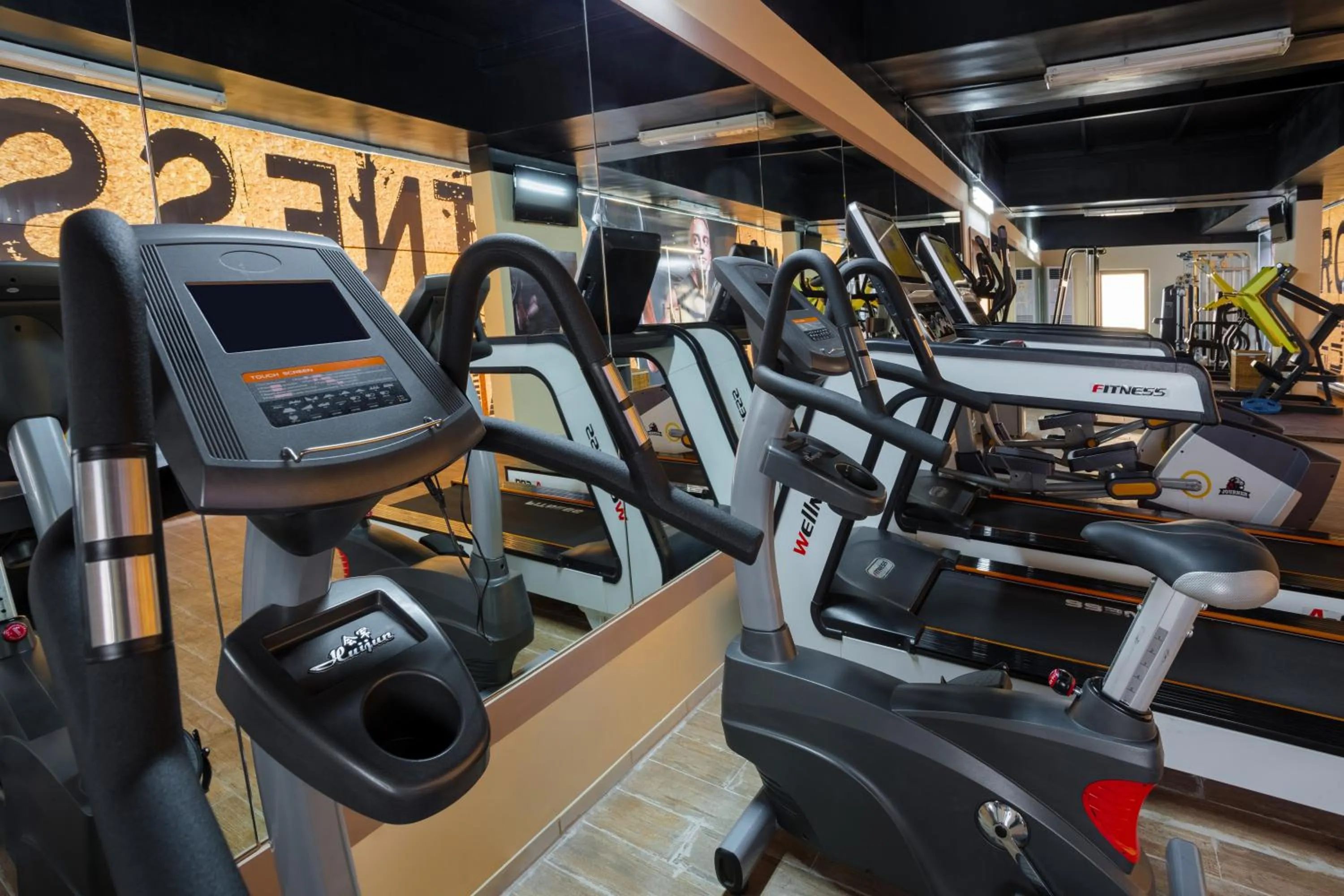 Fitness centre/facilities in Warwick Hotel Jeddah