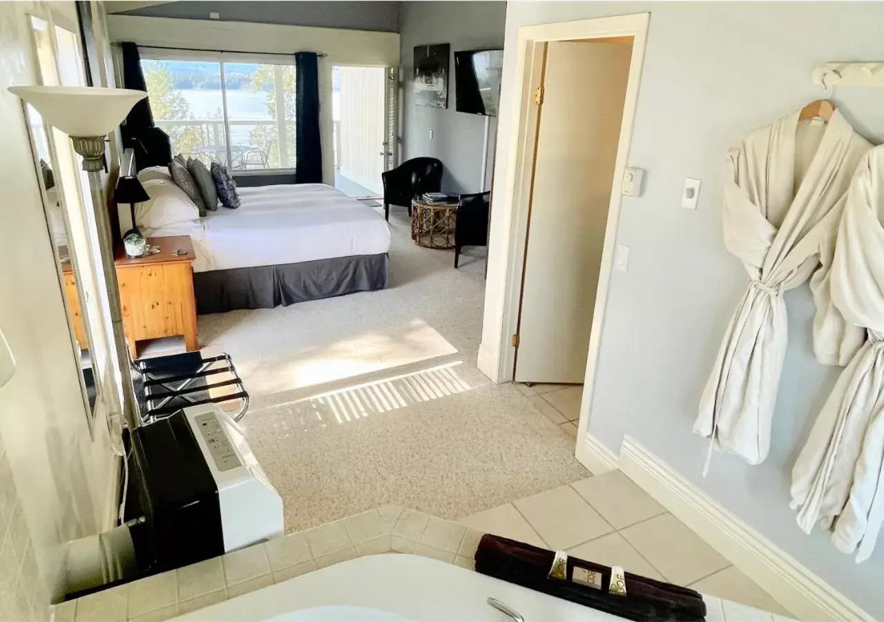 King Room with Sea View in Quarrystone House B&B King Room with Sea View in Quarrystone House B&B