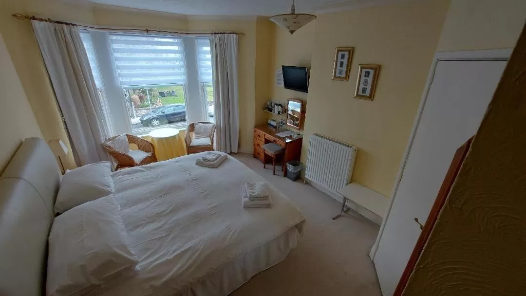 Bed in The Clifton at Paignton