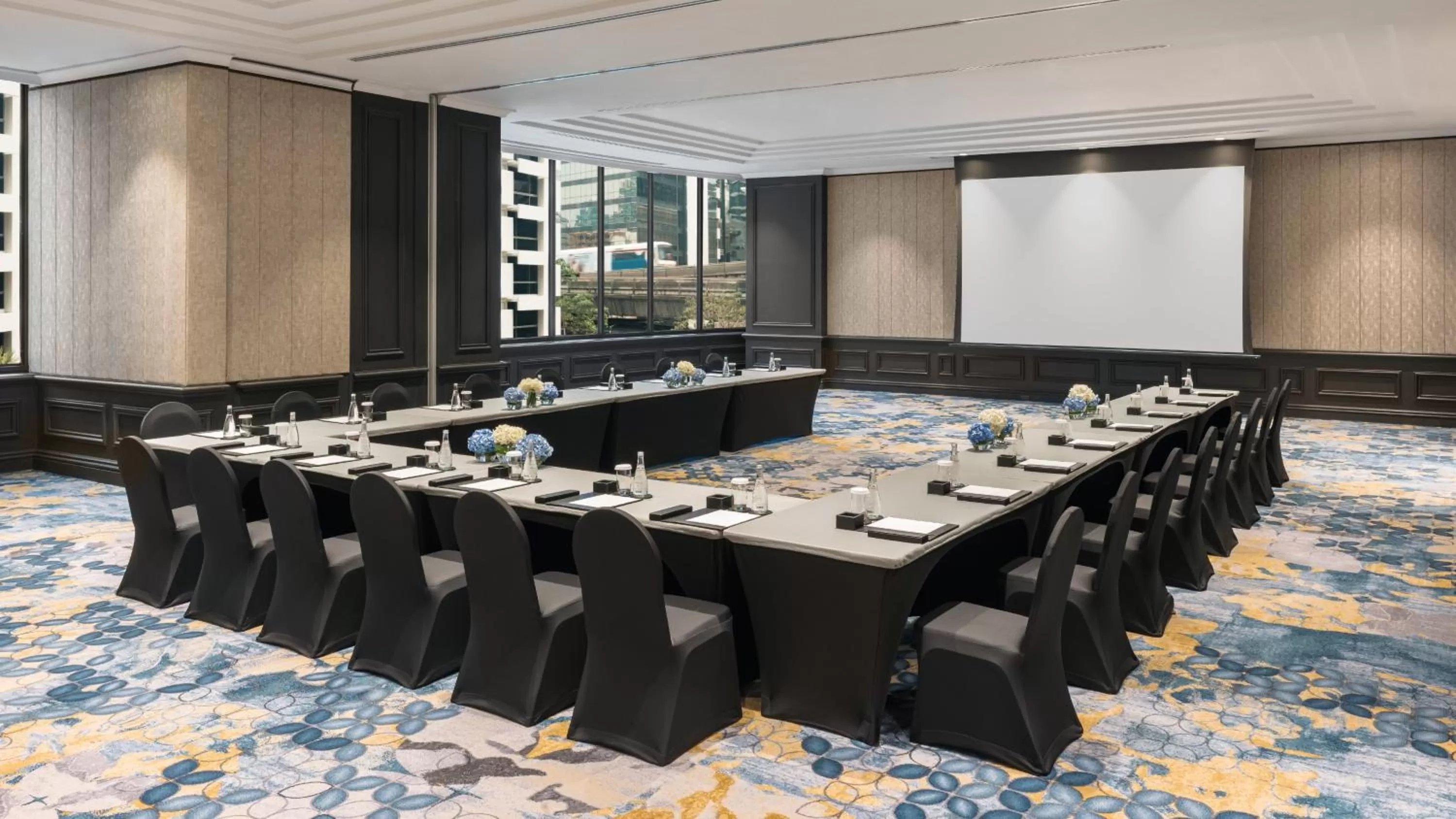 Meeting/conference room in InterContinental Bangkok by IHG