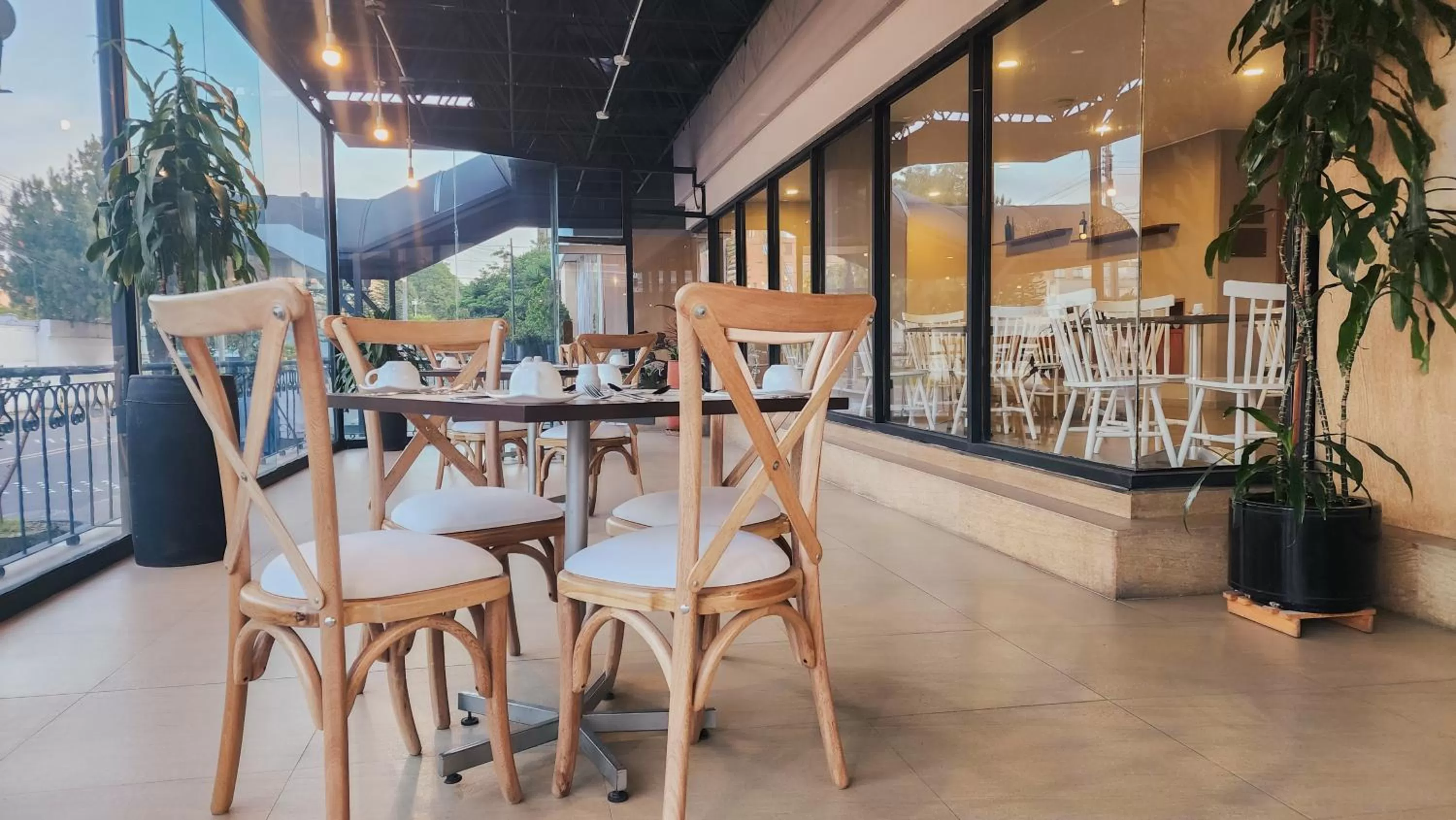 Restaurant/places to eat in Faranda Express Belvedere