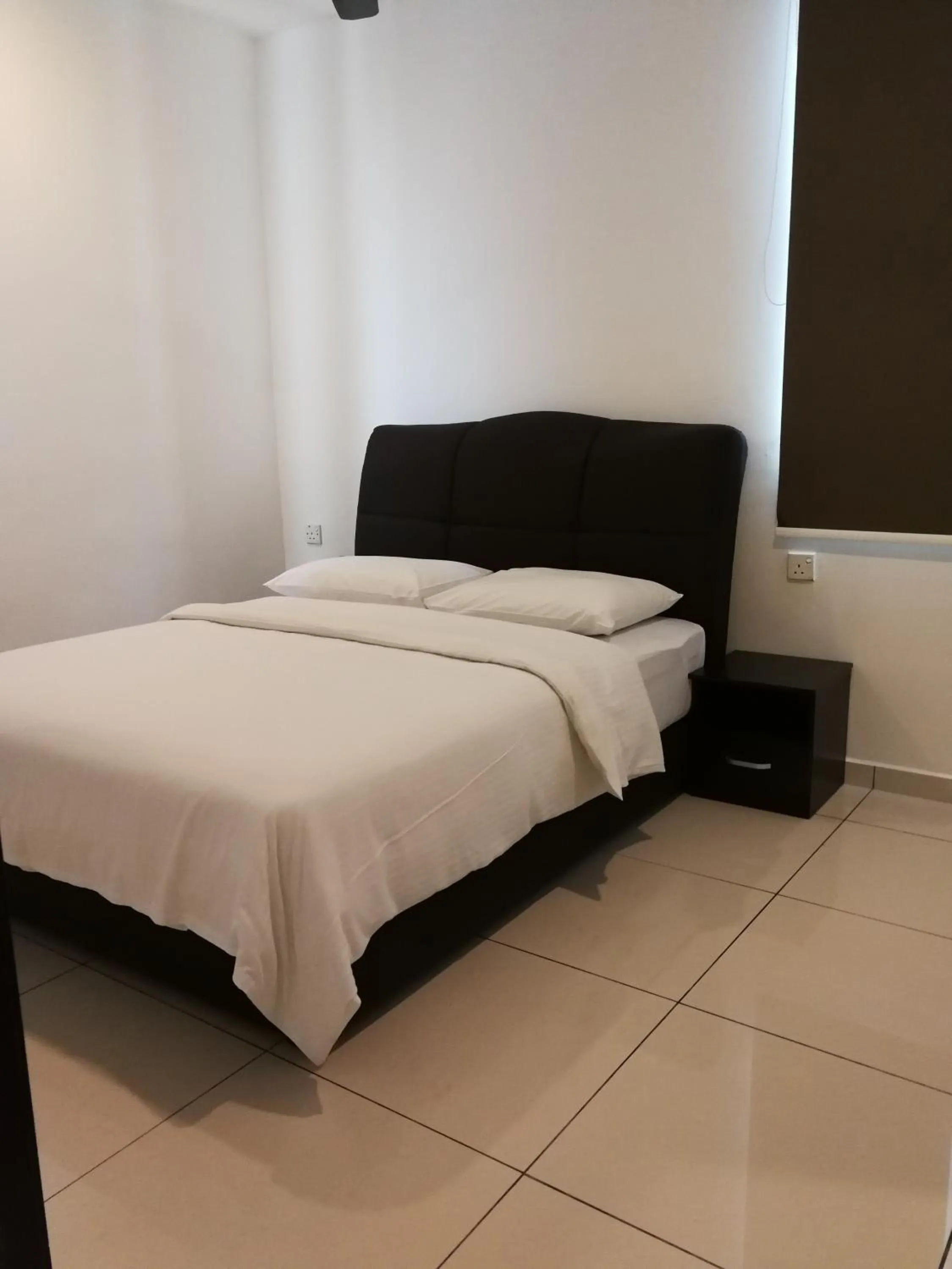 Bed in Millenium maison home