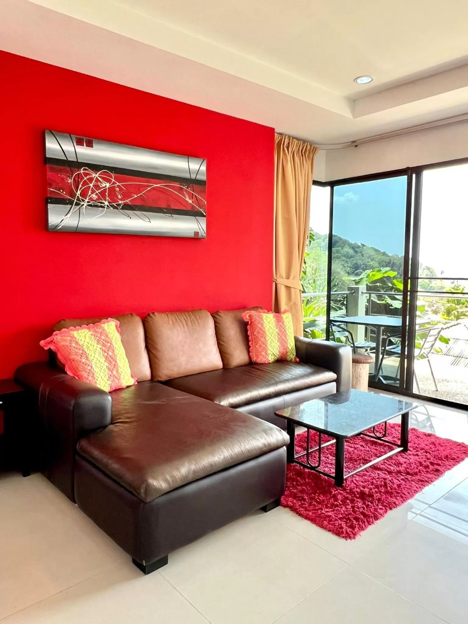 Mountain Seaview Luxury Apartments